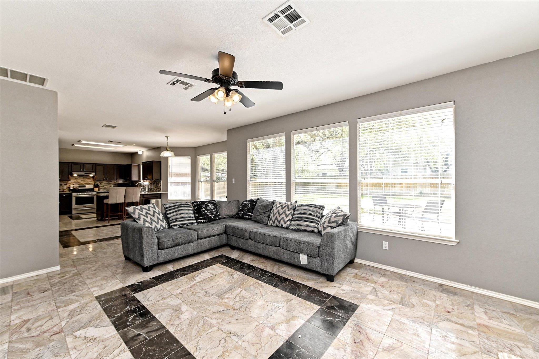 2813 Cortez Dr, Cedar Park, TX 78613