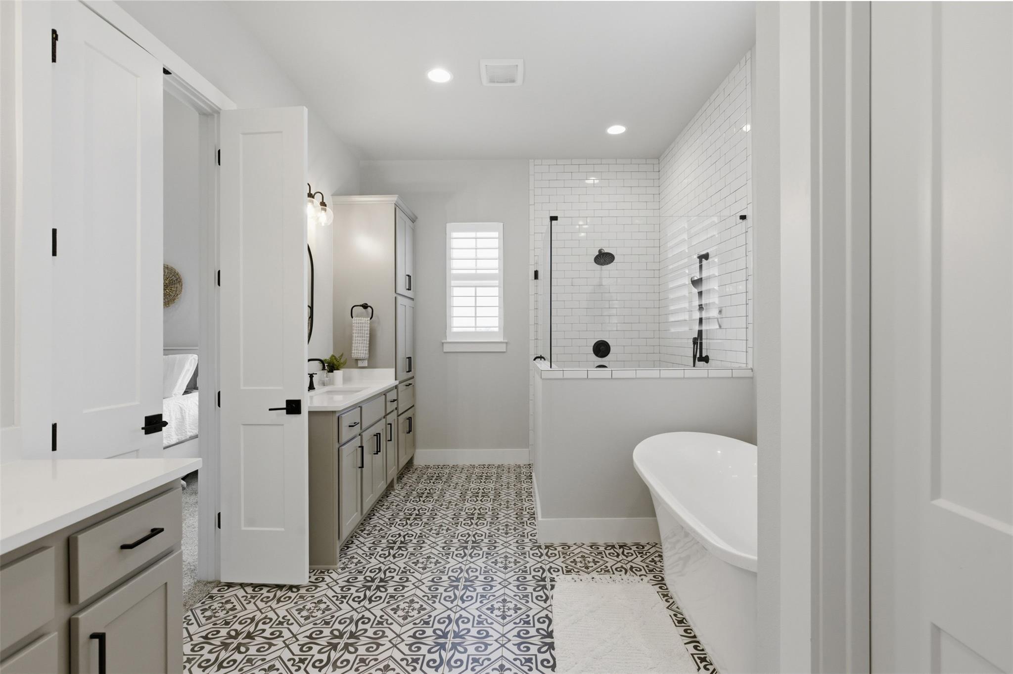 300 County Road 220, Florence, TX 76527