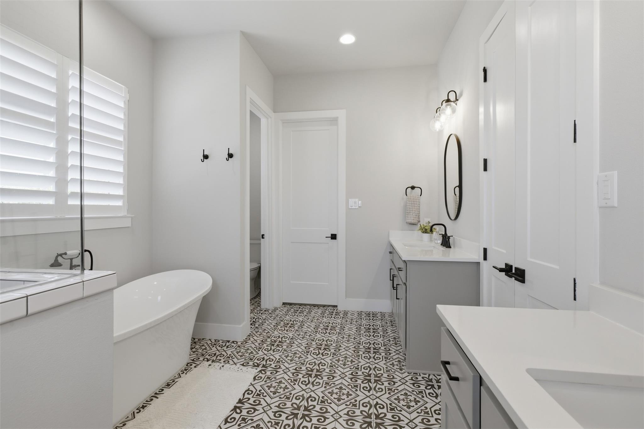 300 County Road 220, Florence, TX 76527