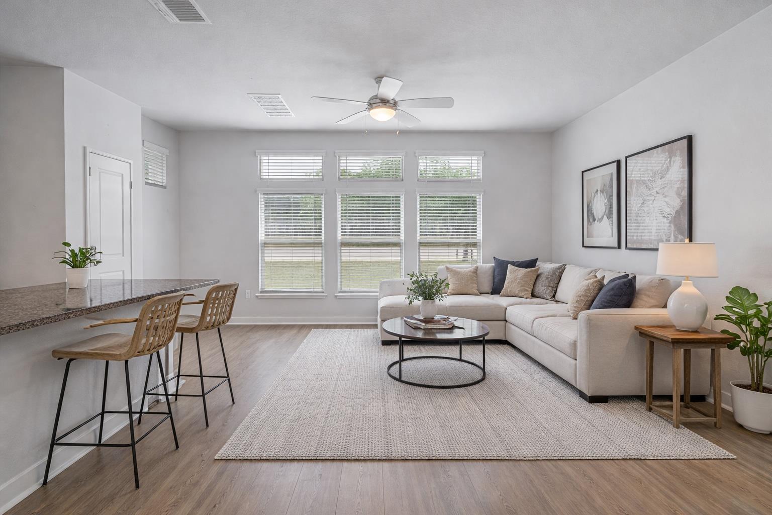 605 W South St # 32, Leander, TX 78641