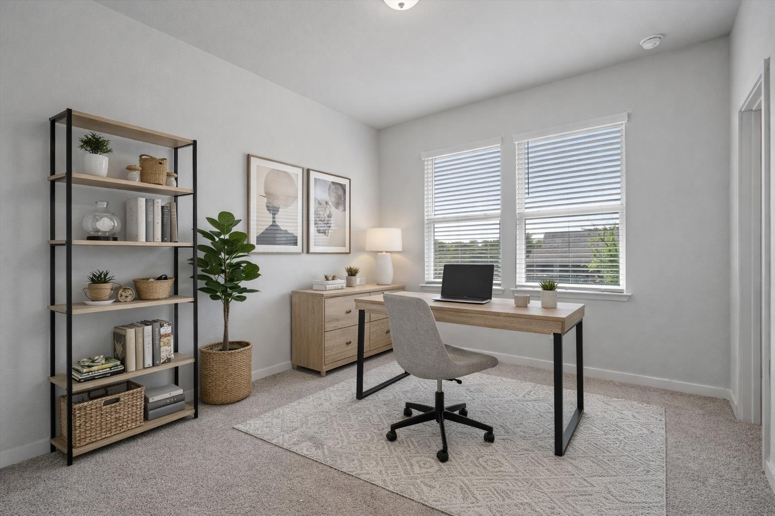 605 W South St # 32, Leander, TX 78641