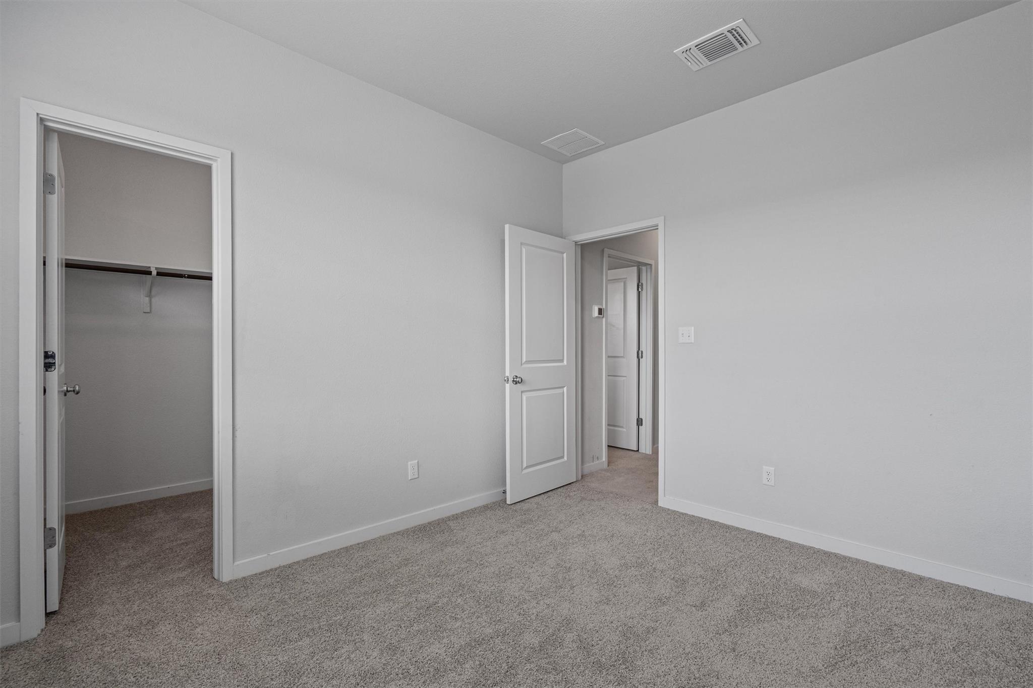 605 W South St # 32, Leander, TX 78641