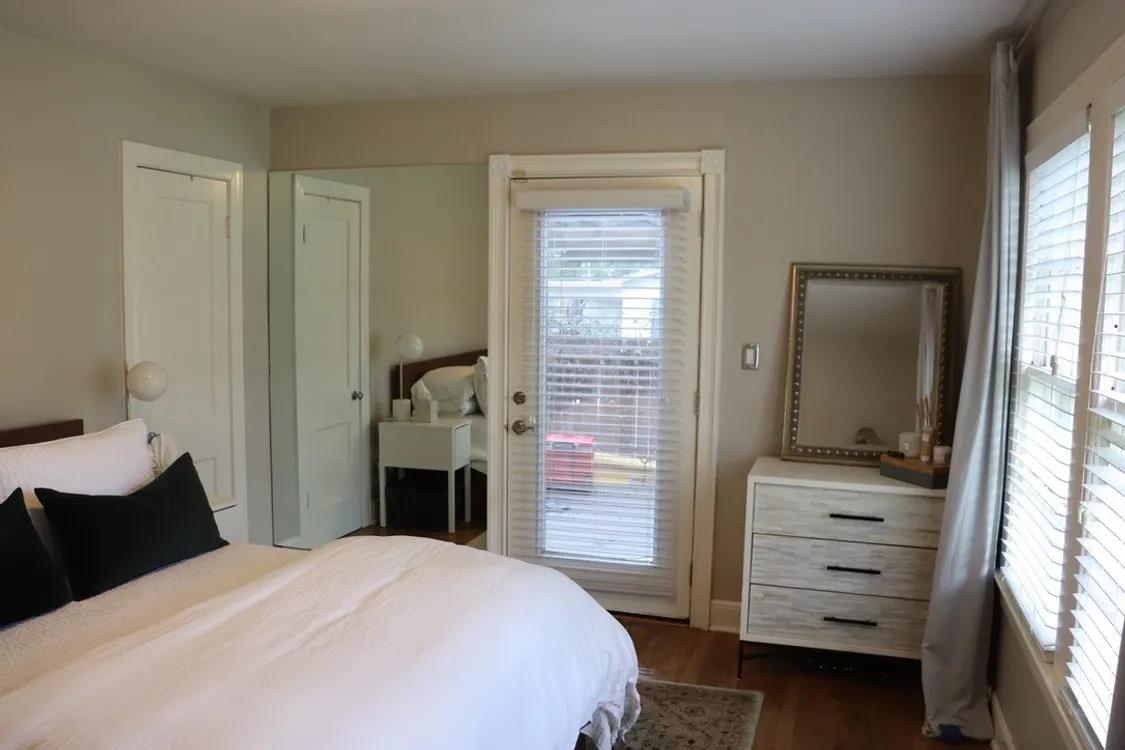 1200 Alegria Rd # 1, Austin, TX 78757