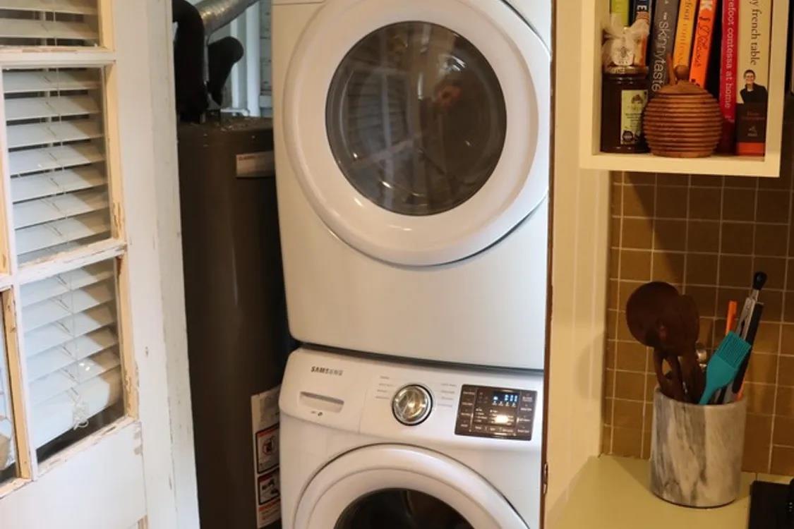 1200 Alegria Rd # 1, Austin, TX 78757