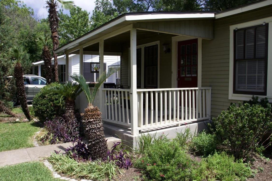 1200 Alegria Rd # 1, Austin, TX 78757