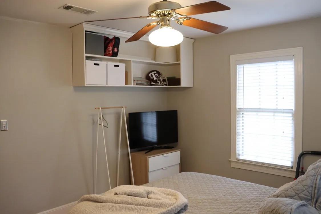 1200 Alegria Rd # 1, Austin, TX 78757