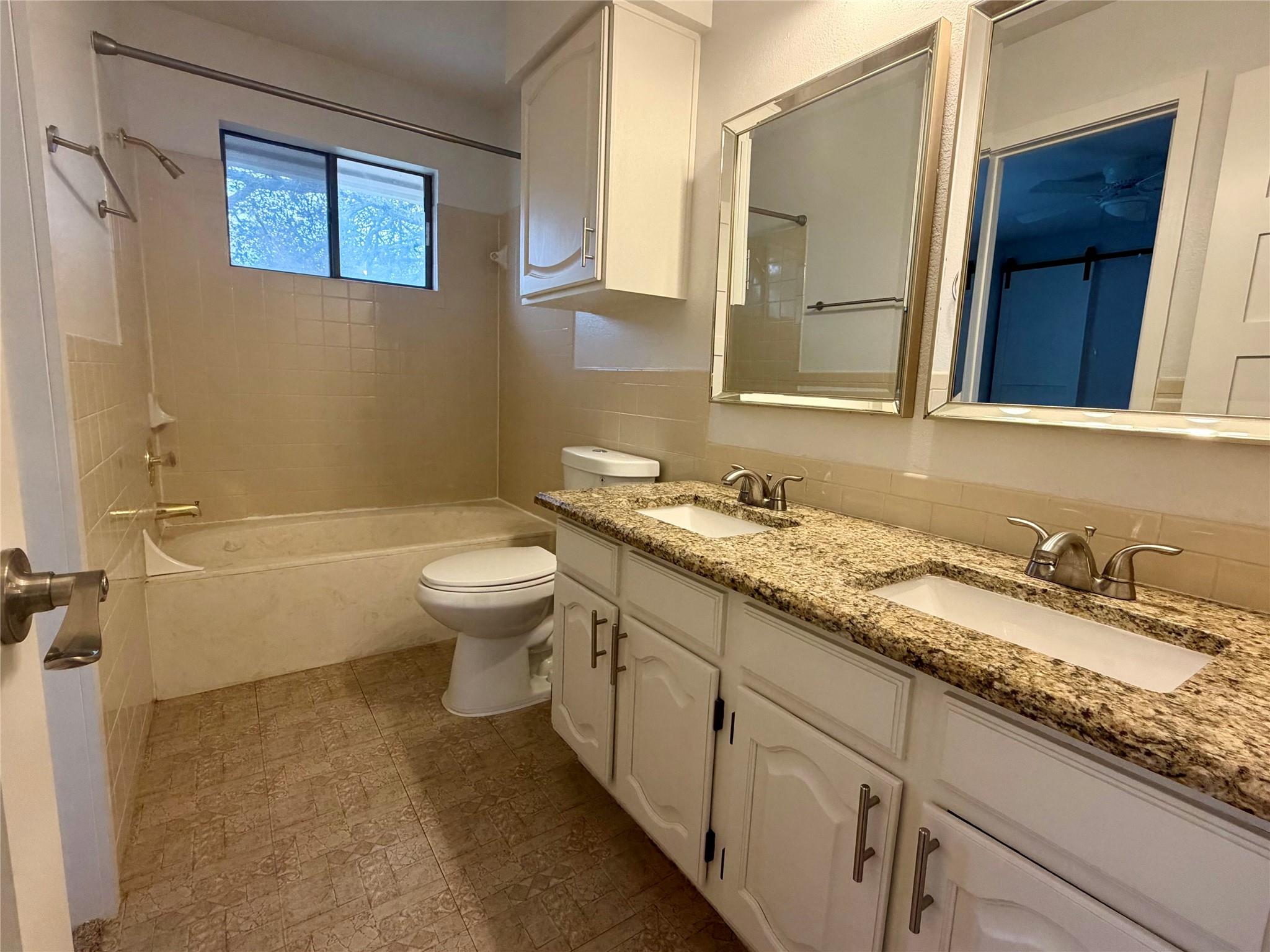 17844 Park Valley Dr, Round Rock, TX 78681