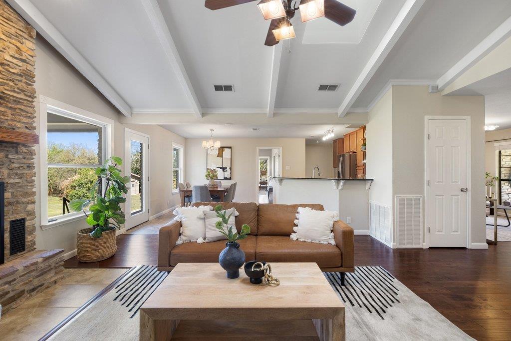 8910 Sam Carter Dr, Austin, TX 78736