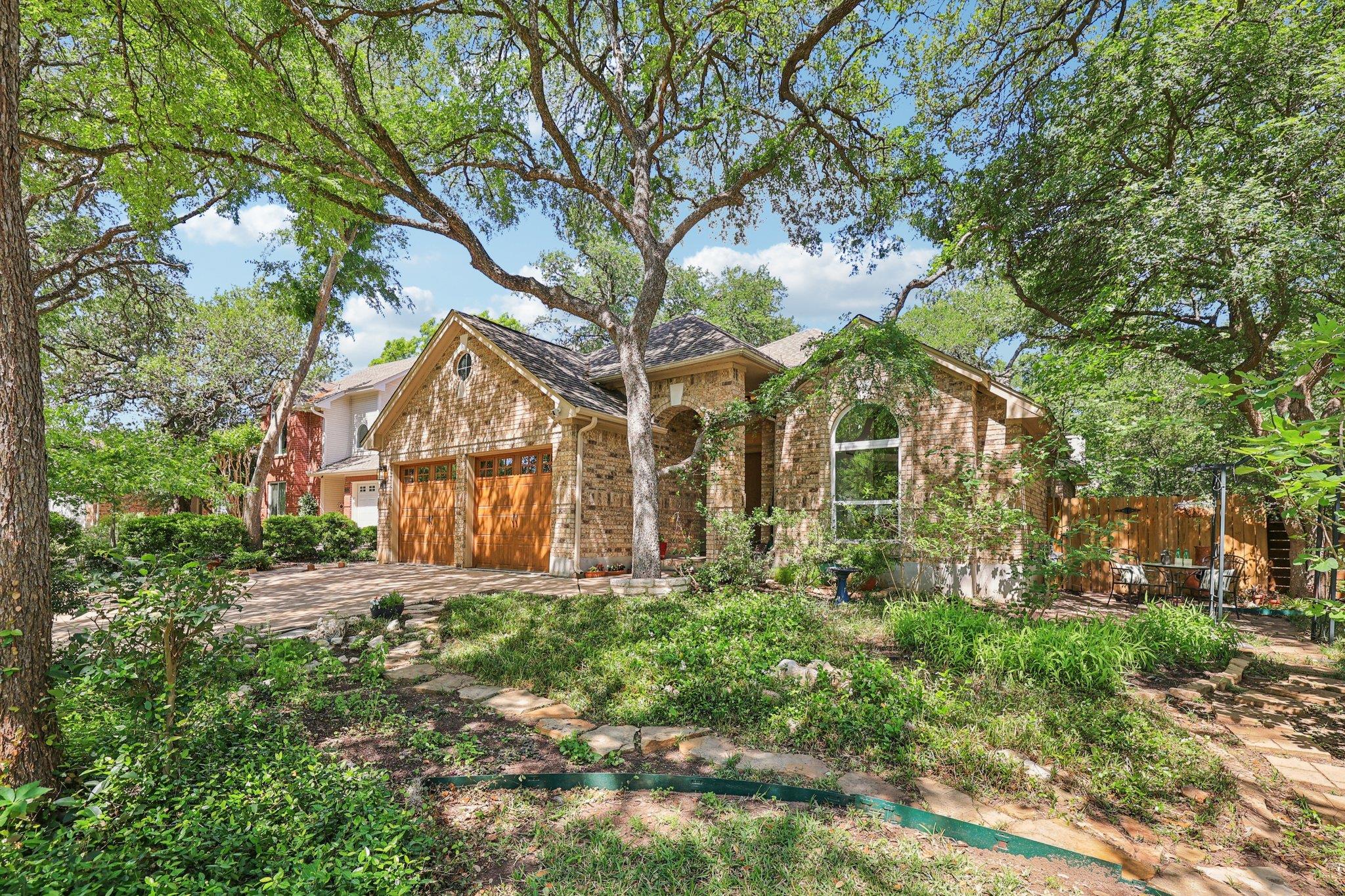 7304 John Blocker Dr, Austin, TX 78749