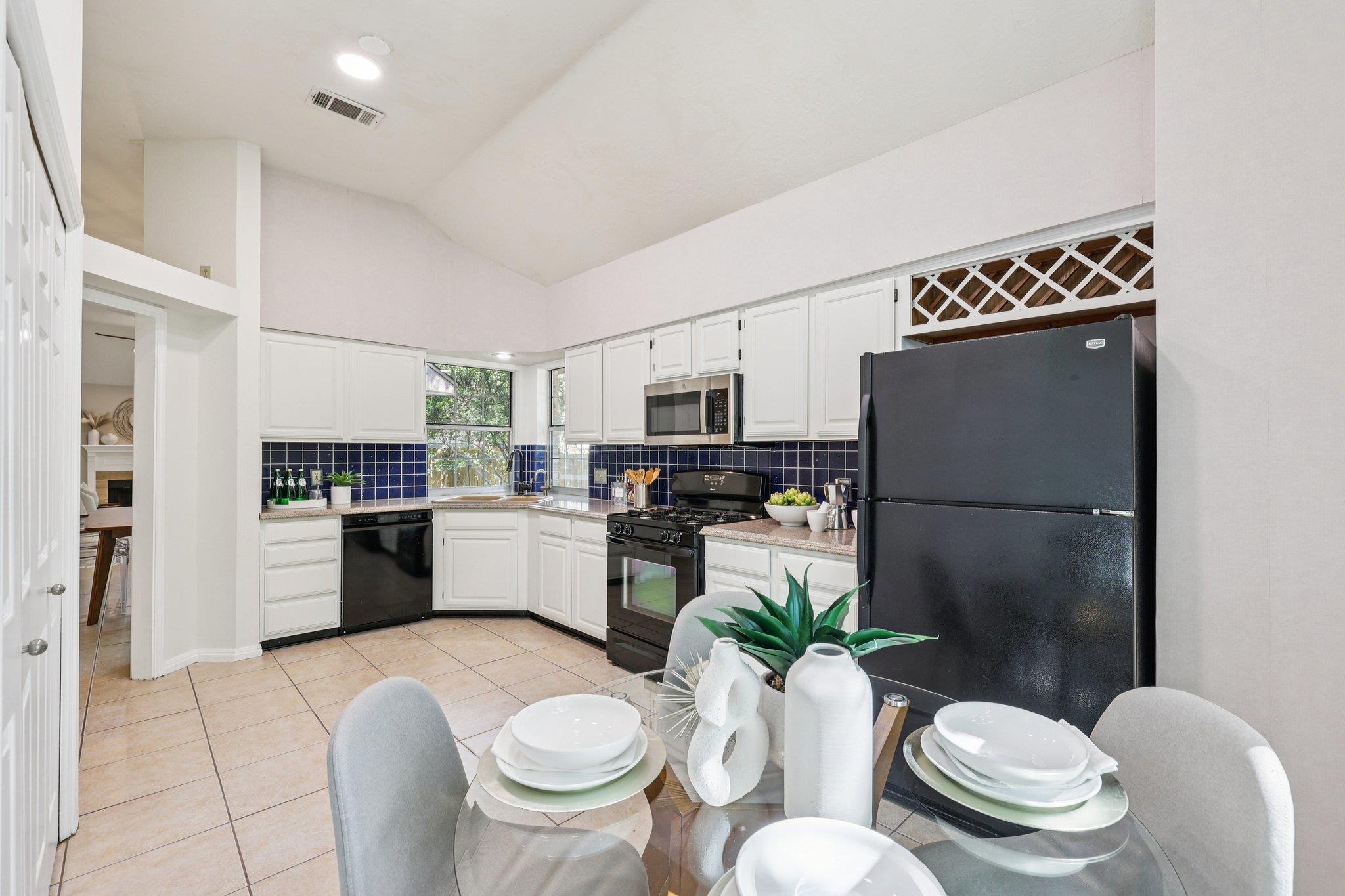 7304 John Blocker Dr, Austin, TX 78749