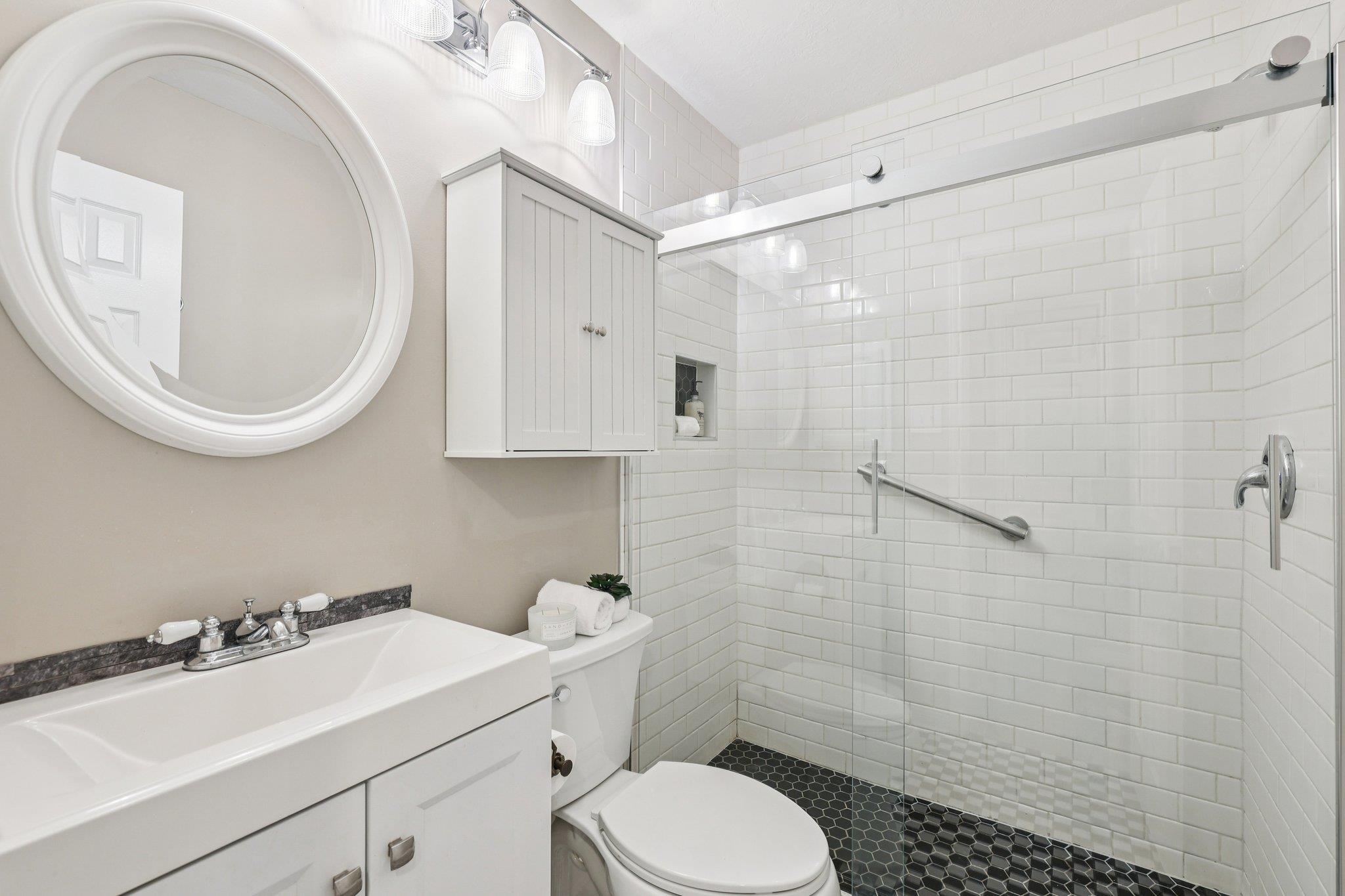 7304 John Blocker Dr, Austin, TX 78749