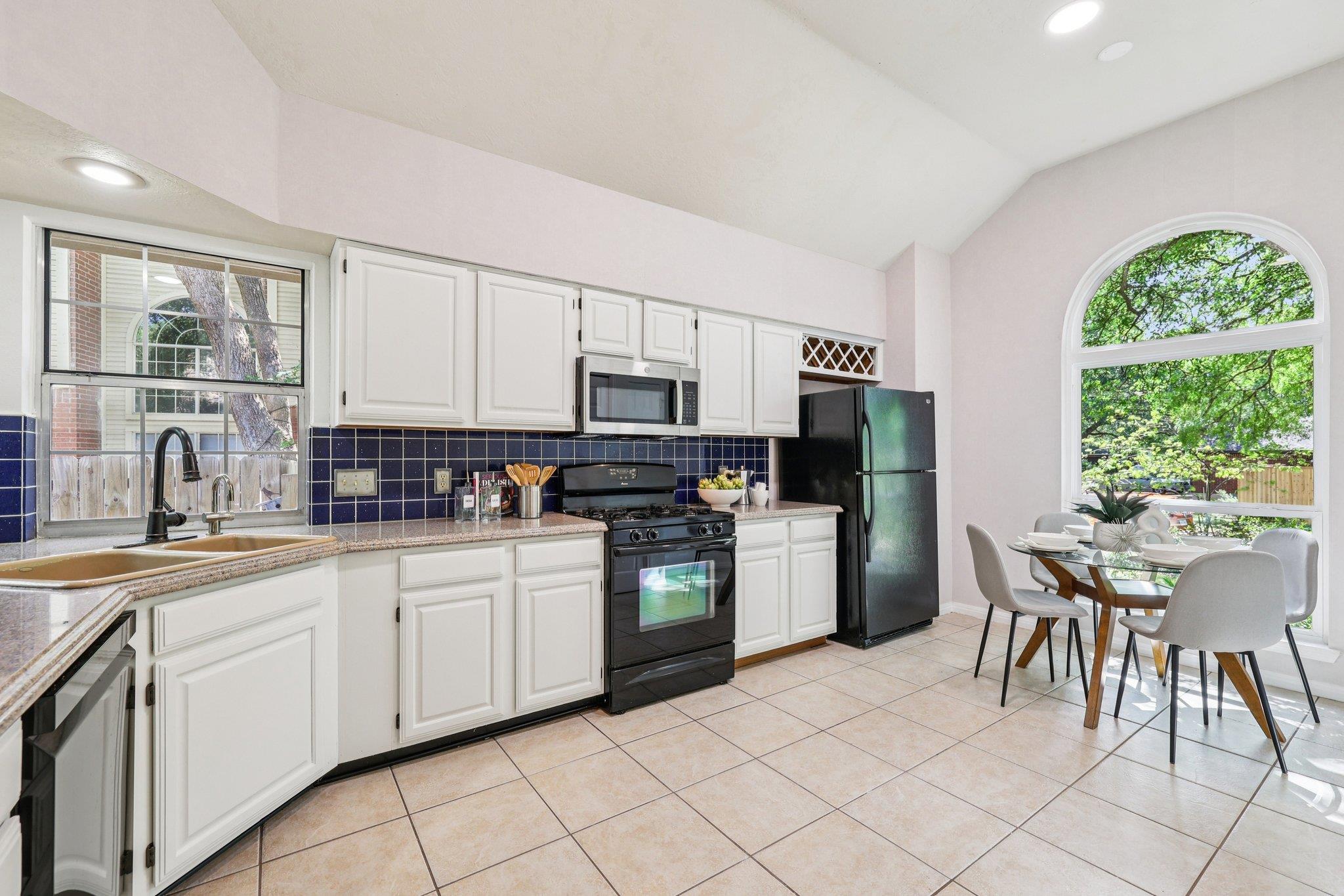 7304 John Blocker Dr, Austin, TX 78749