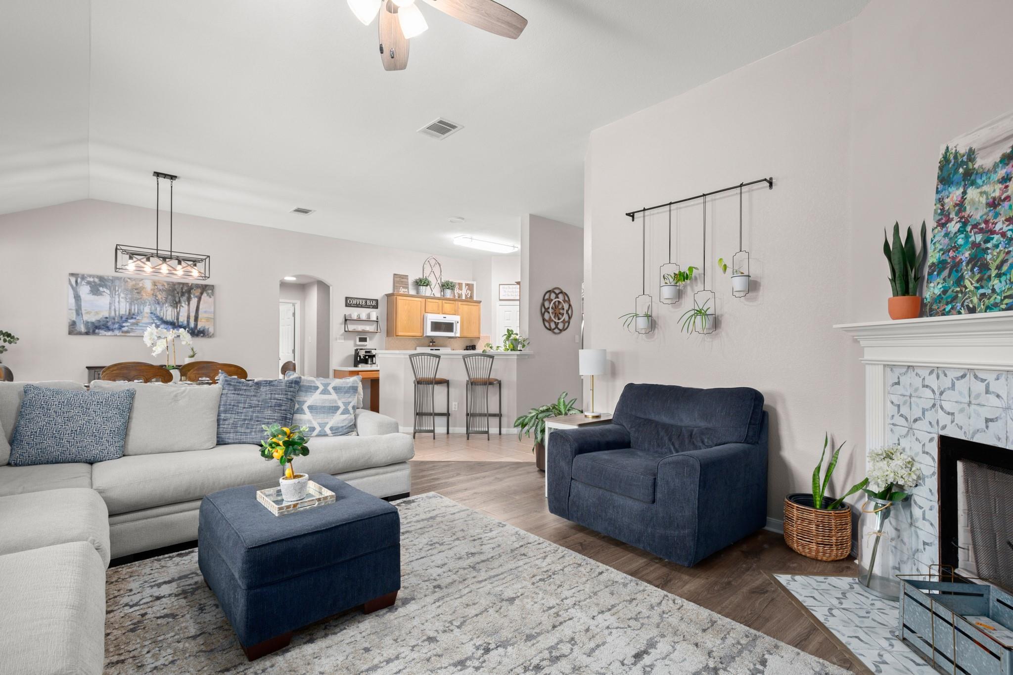 903 Plumbago Dr, Pflugerville, TX 78660