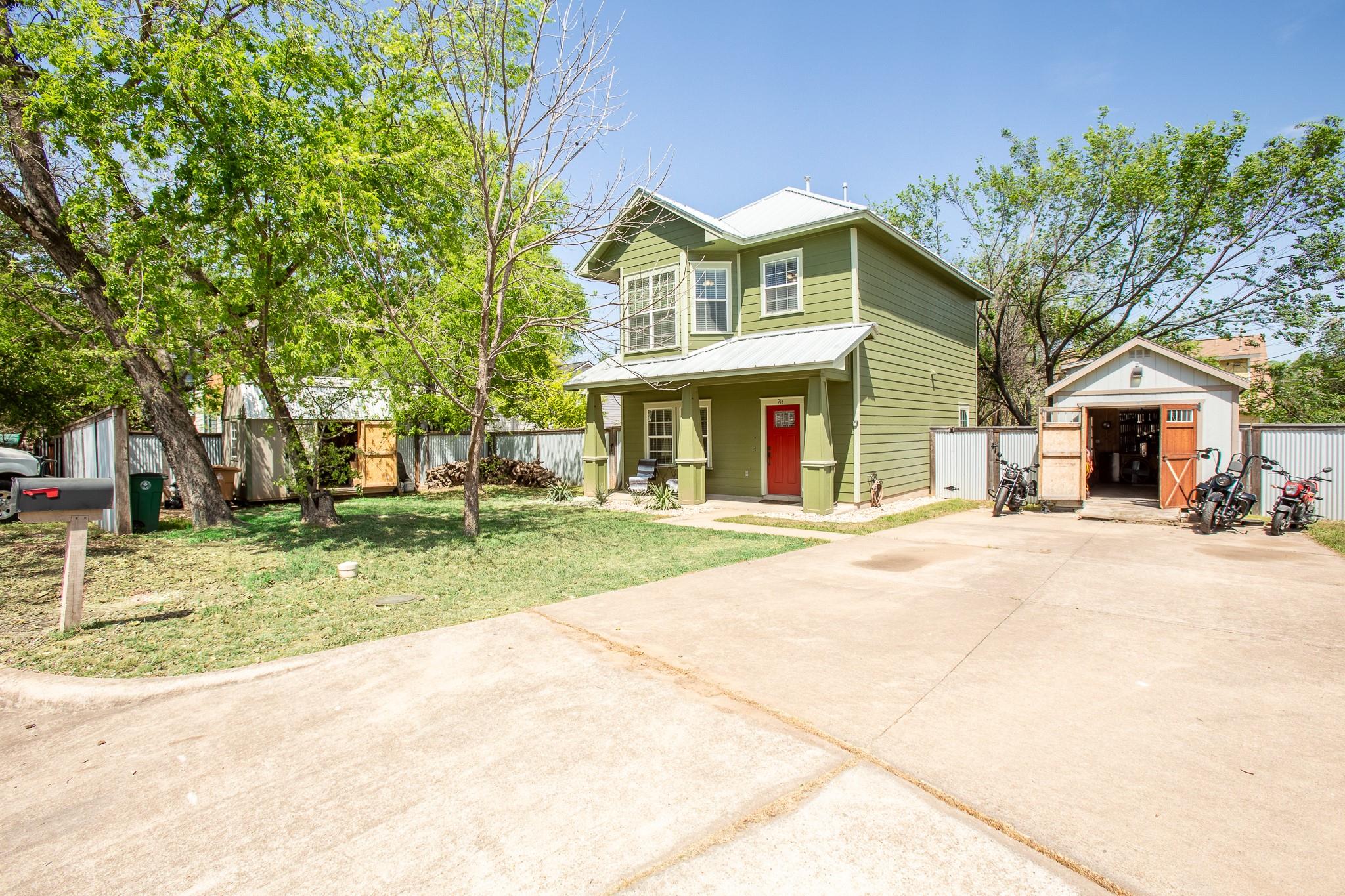 914 Bret Ln, Austin, TX 78721