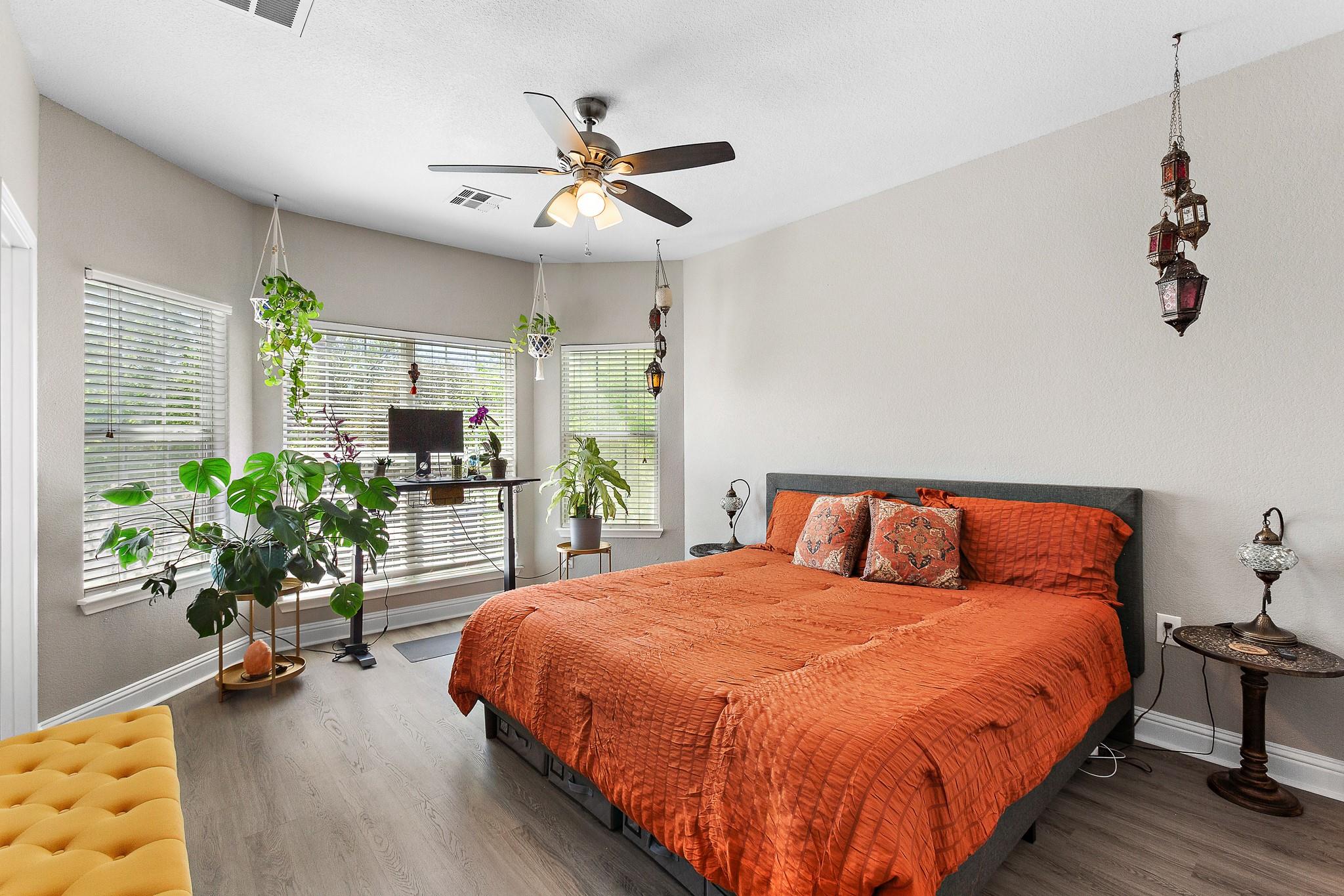 914 Bret Ln, Austin, TX 78721