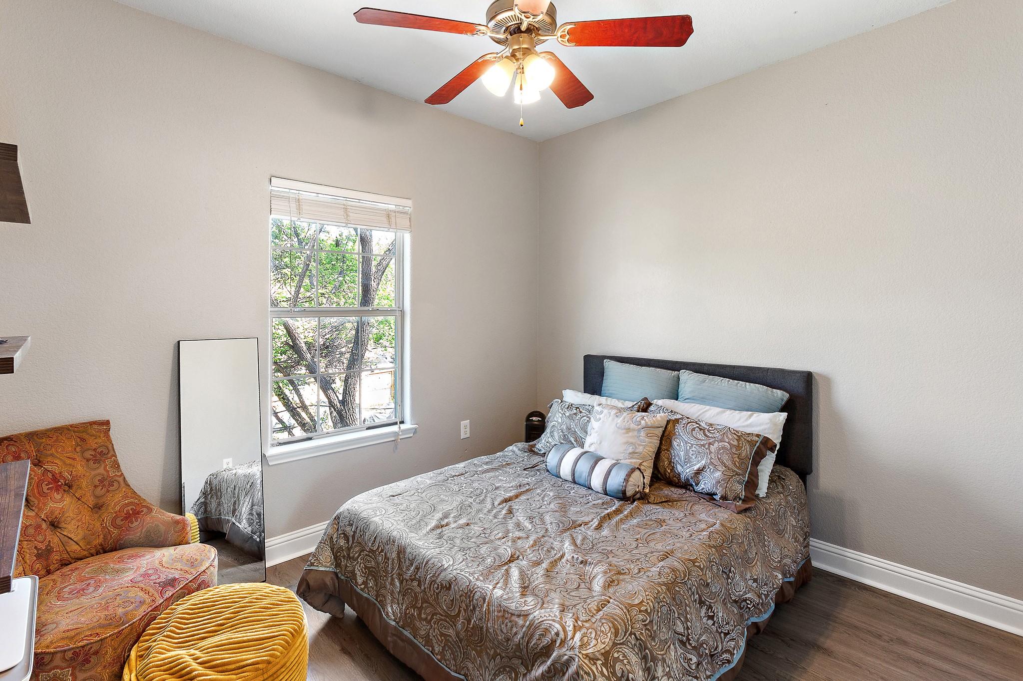 914 Bret Ln, Austin, TX 78721