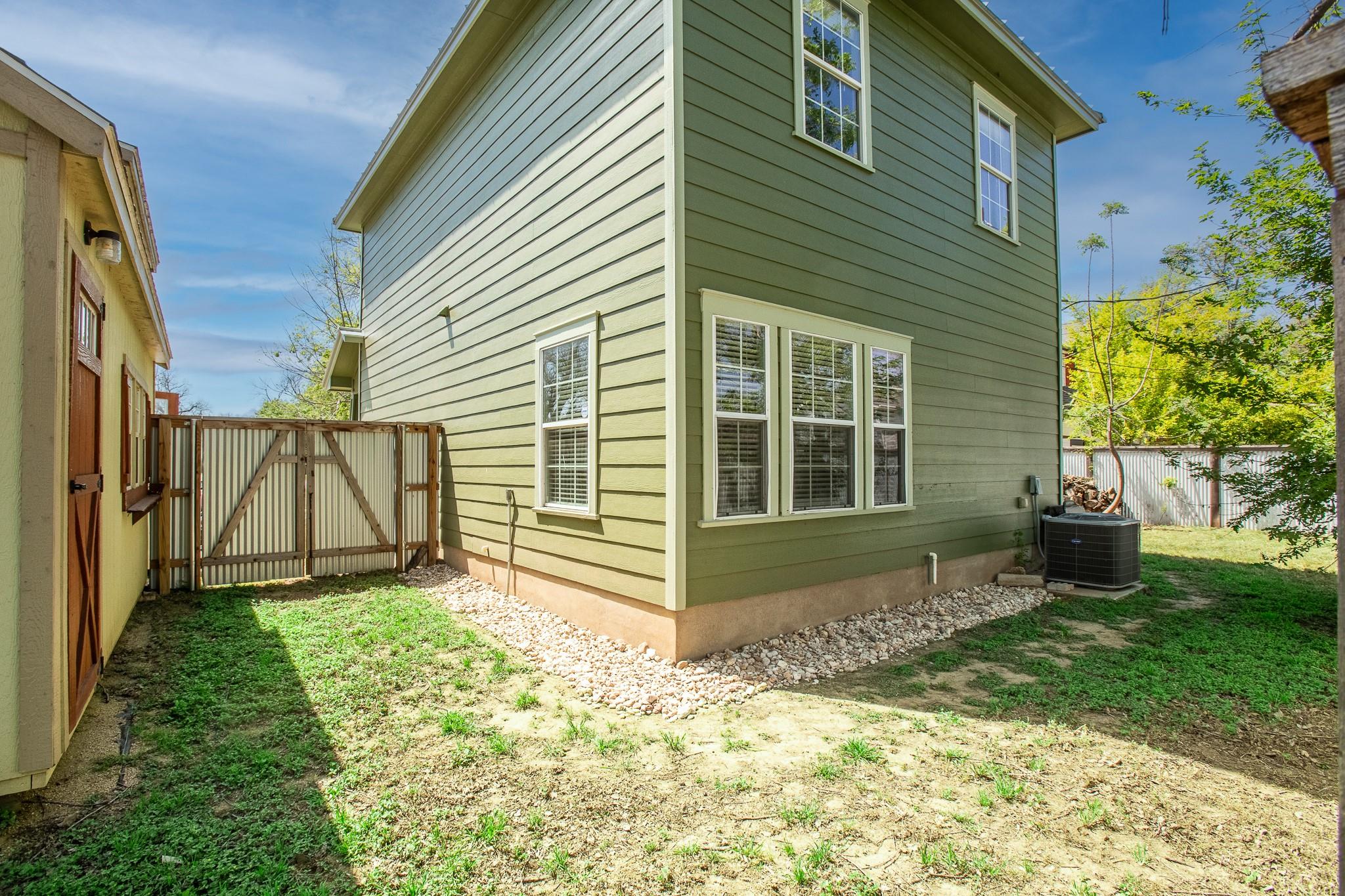 914 Bret Ln, Austin, TX 78721