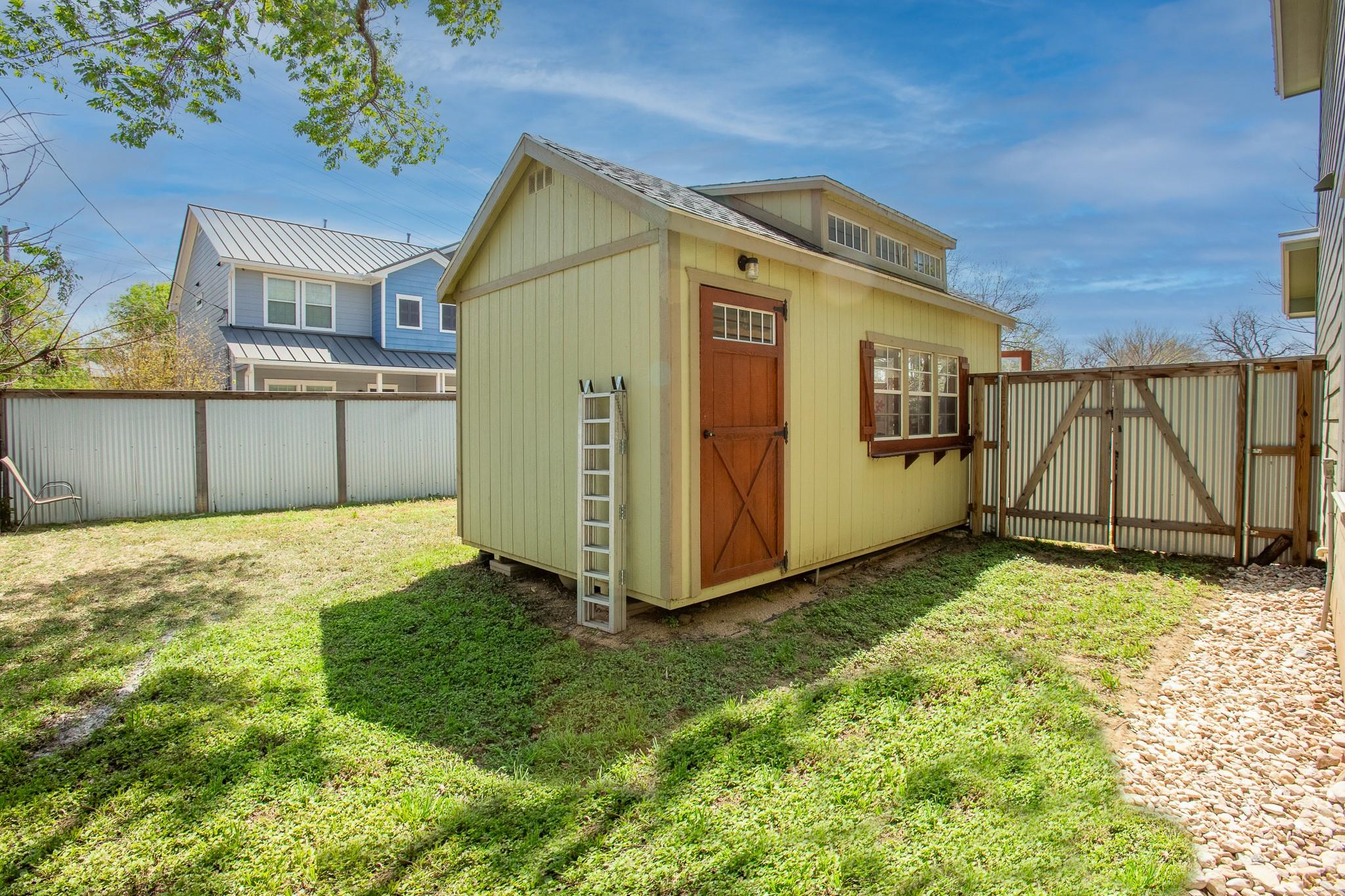 914 Bret Ln, Austin, TX 78721