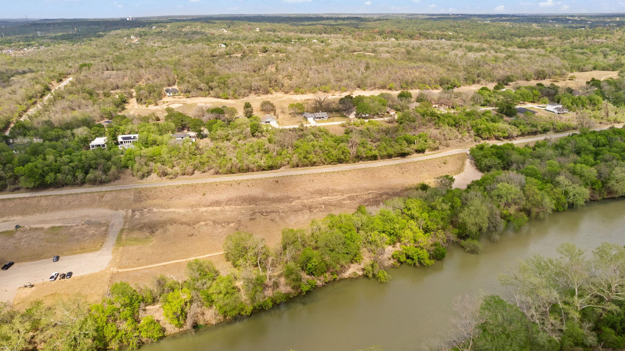 183 Kahana Ln, Bastrop, TX 78602