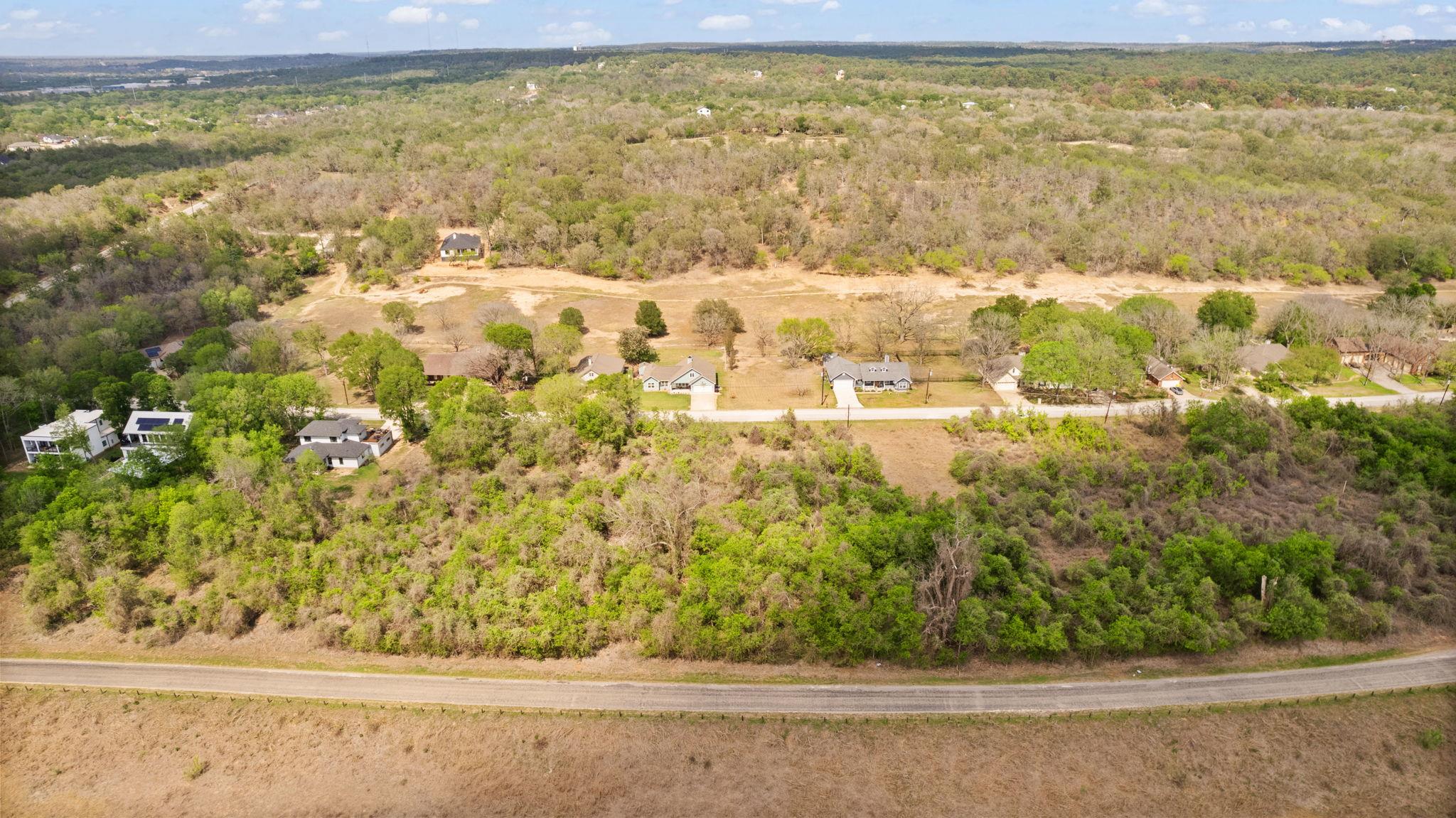 183 Kahana Ln, Bastrop, TX 78602