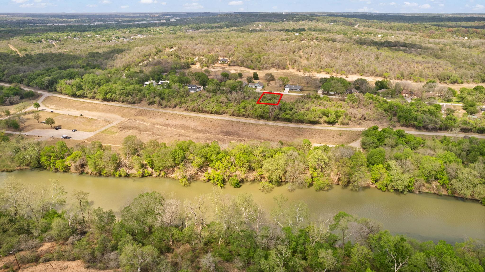 183 Kahana Ln, Bastrop, TX 78602