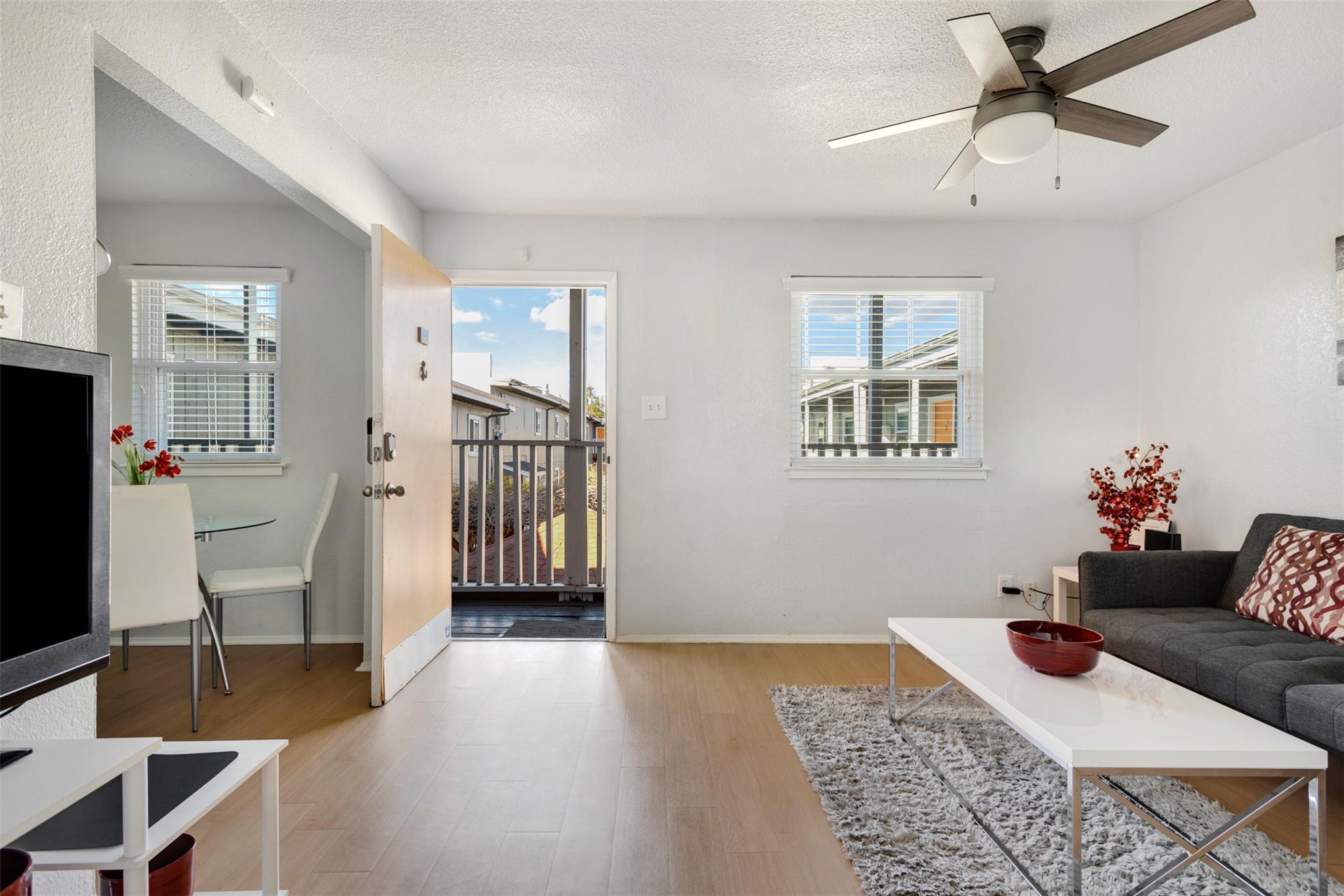 2401 Manor Rd # 209, Austin, TX 78722