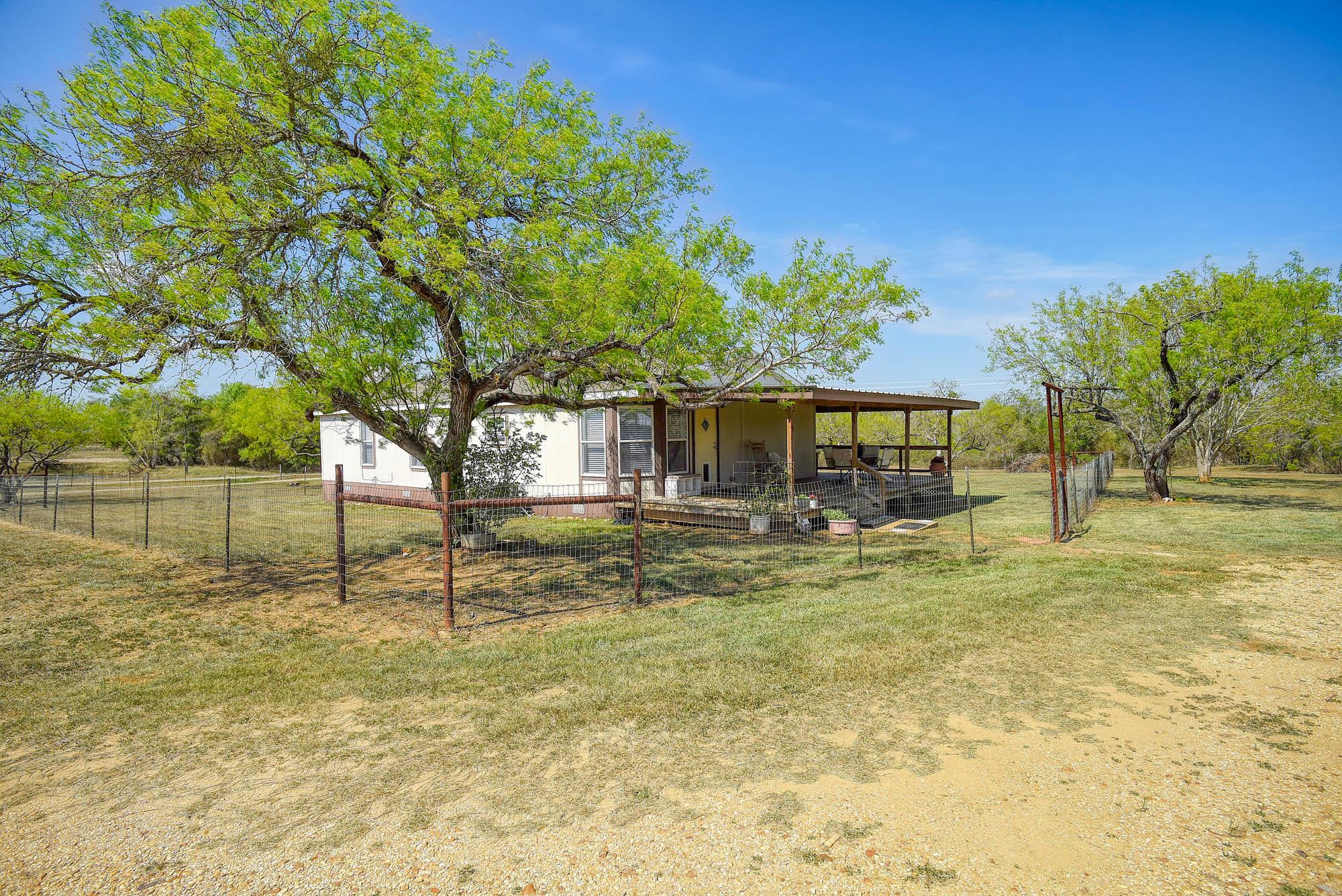4495 Taylorsville Rd, Red Rock, TX 78662