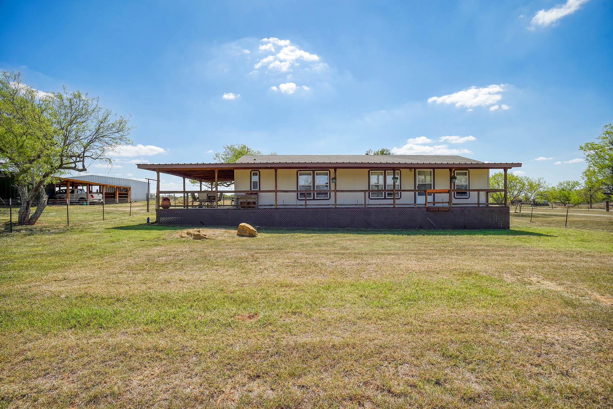 4495 Taylorsville Rd, Red Rock, TX 78662