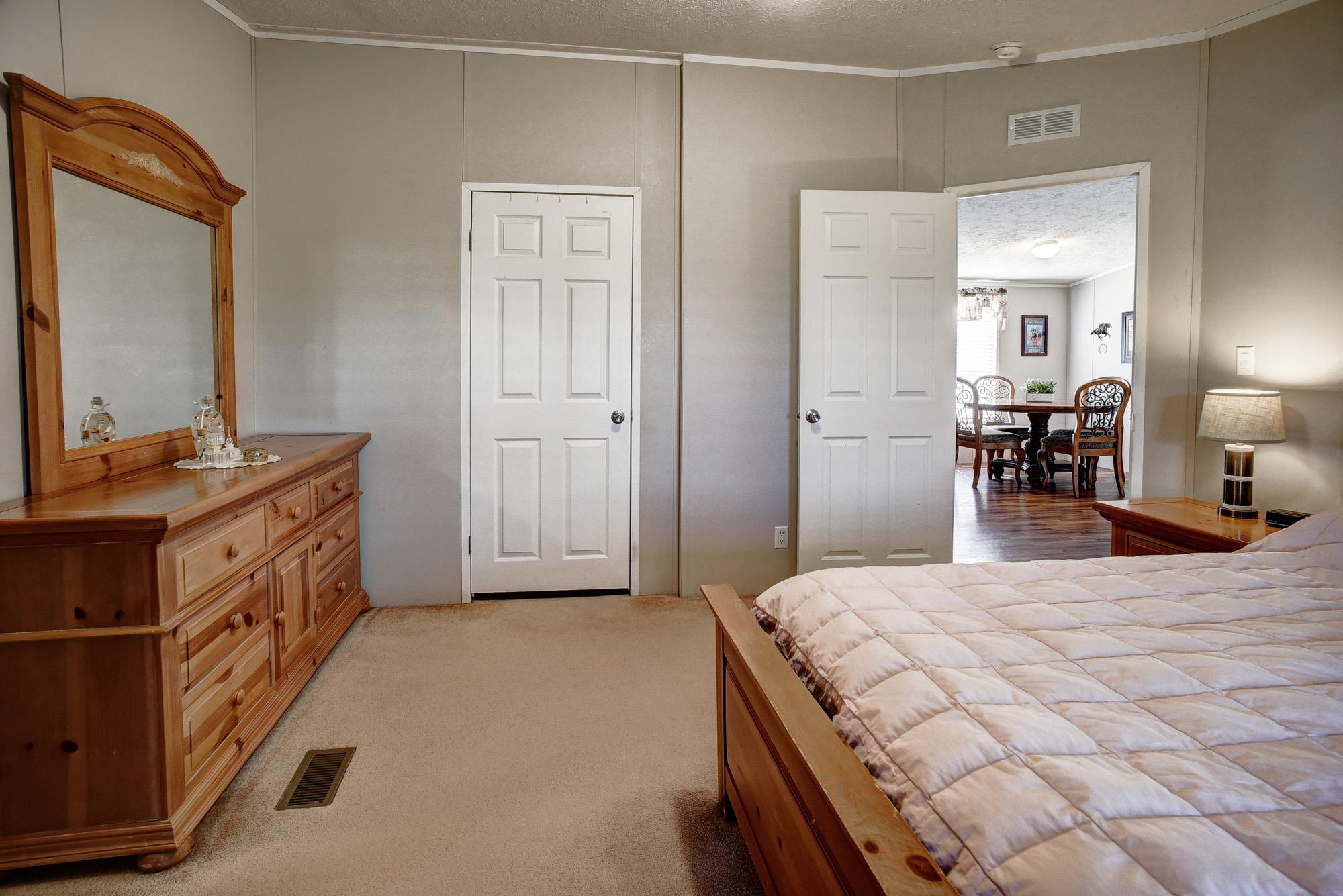 4495 Taylorsville Rd, Red Rock, TX 78662