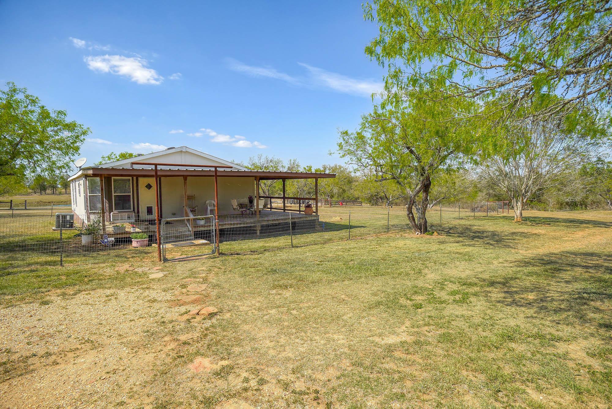 4495 Taylorsville Rd, Red Rock, TX 78662