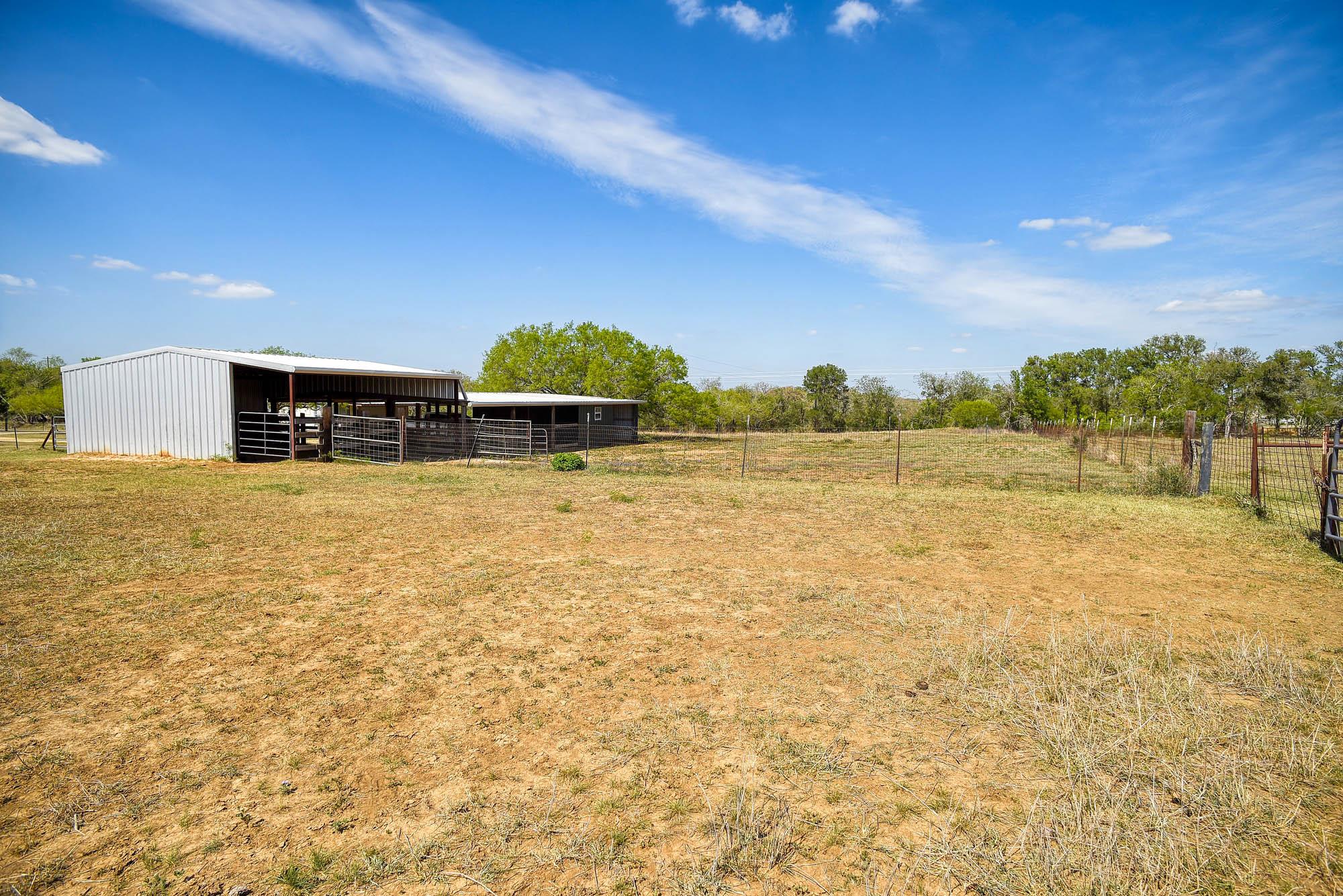 4495 Taylorsville Rd, Red Rock, TX 78662