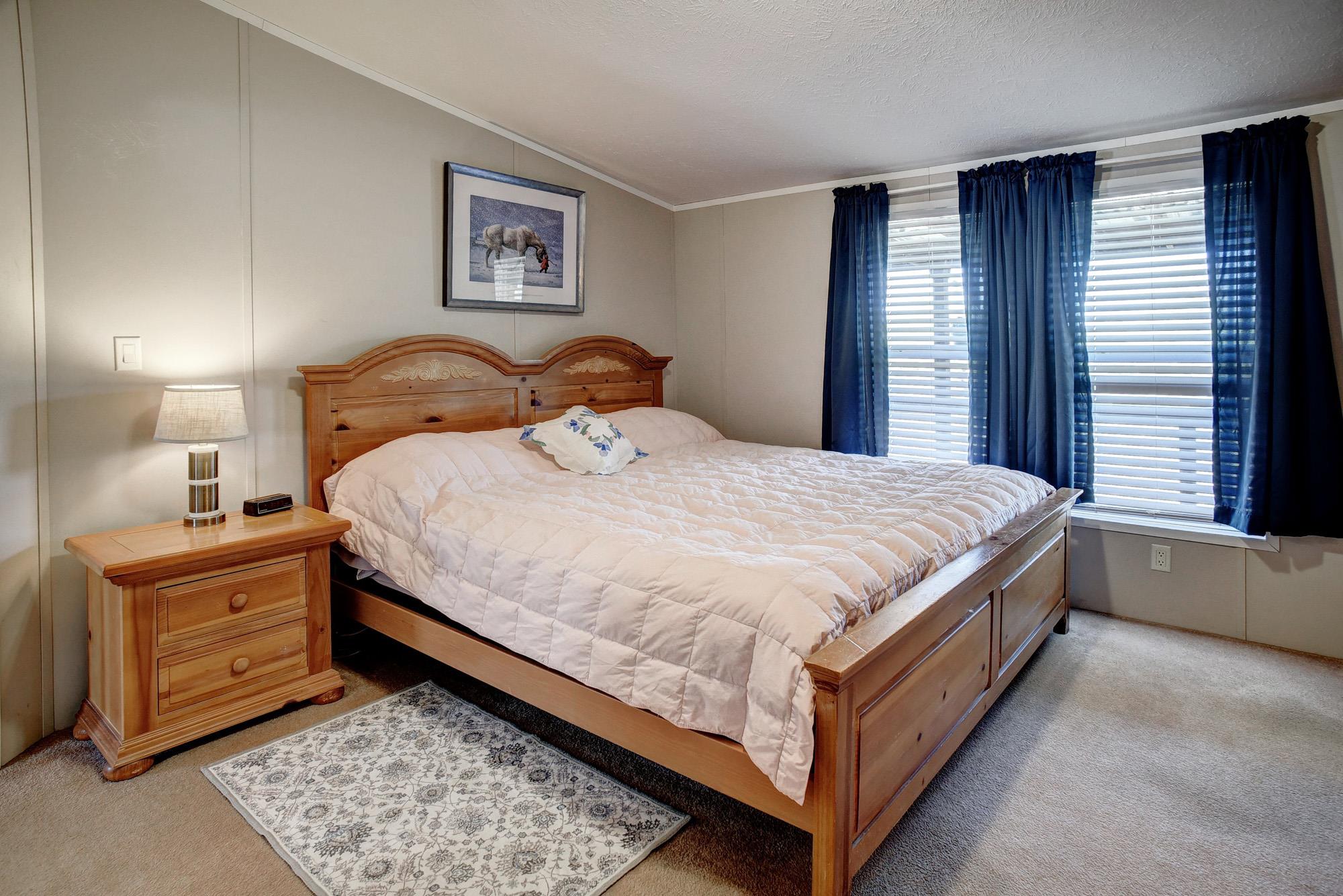 4495 Taylorsville Rd, Red Rock, TX 78662