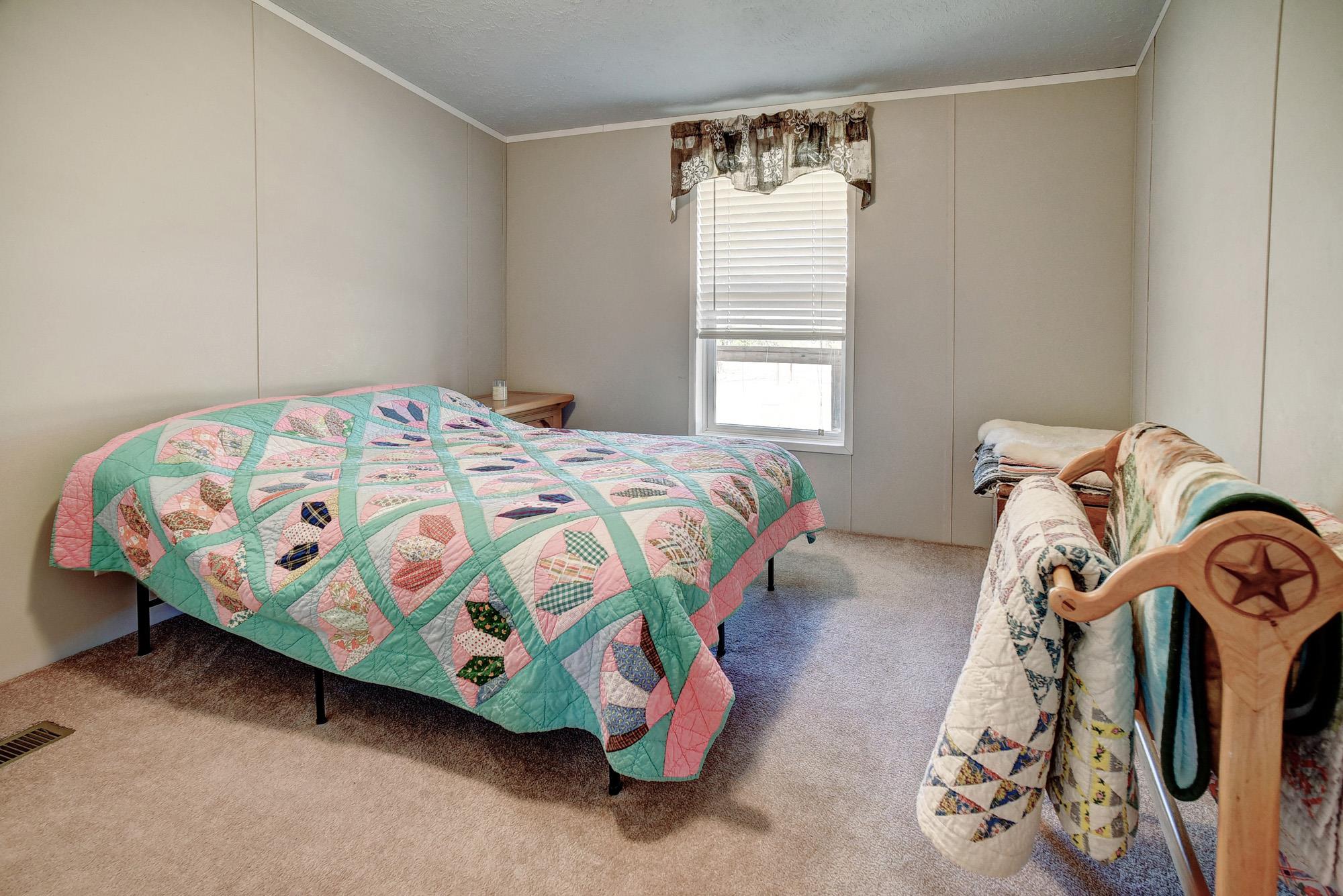 4495 Taylorsville Rd, Red Rock, TX 78662