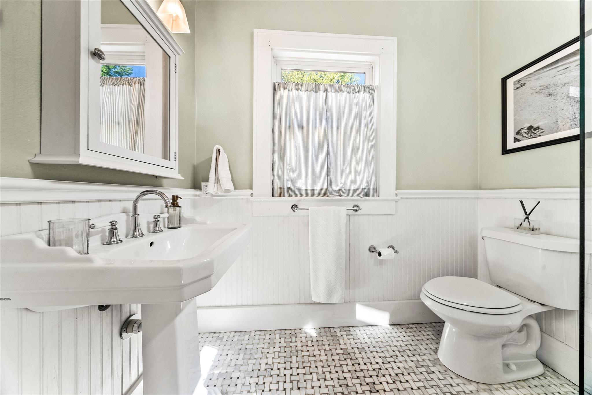 1809 Nickerson St, Austin, TX 78704