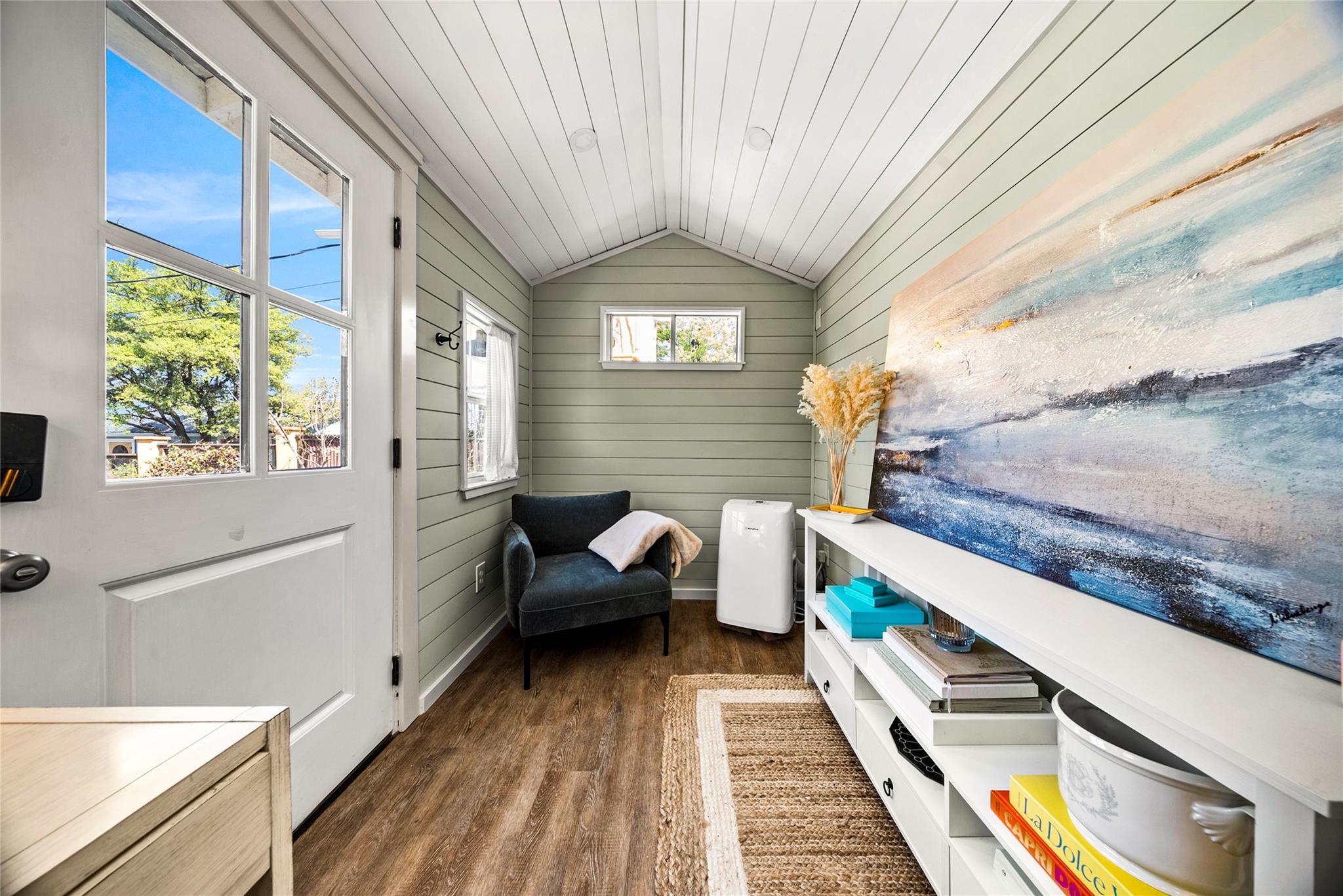 1809 Nickerson St, Austin, TX 78704