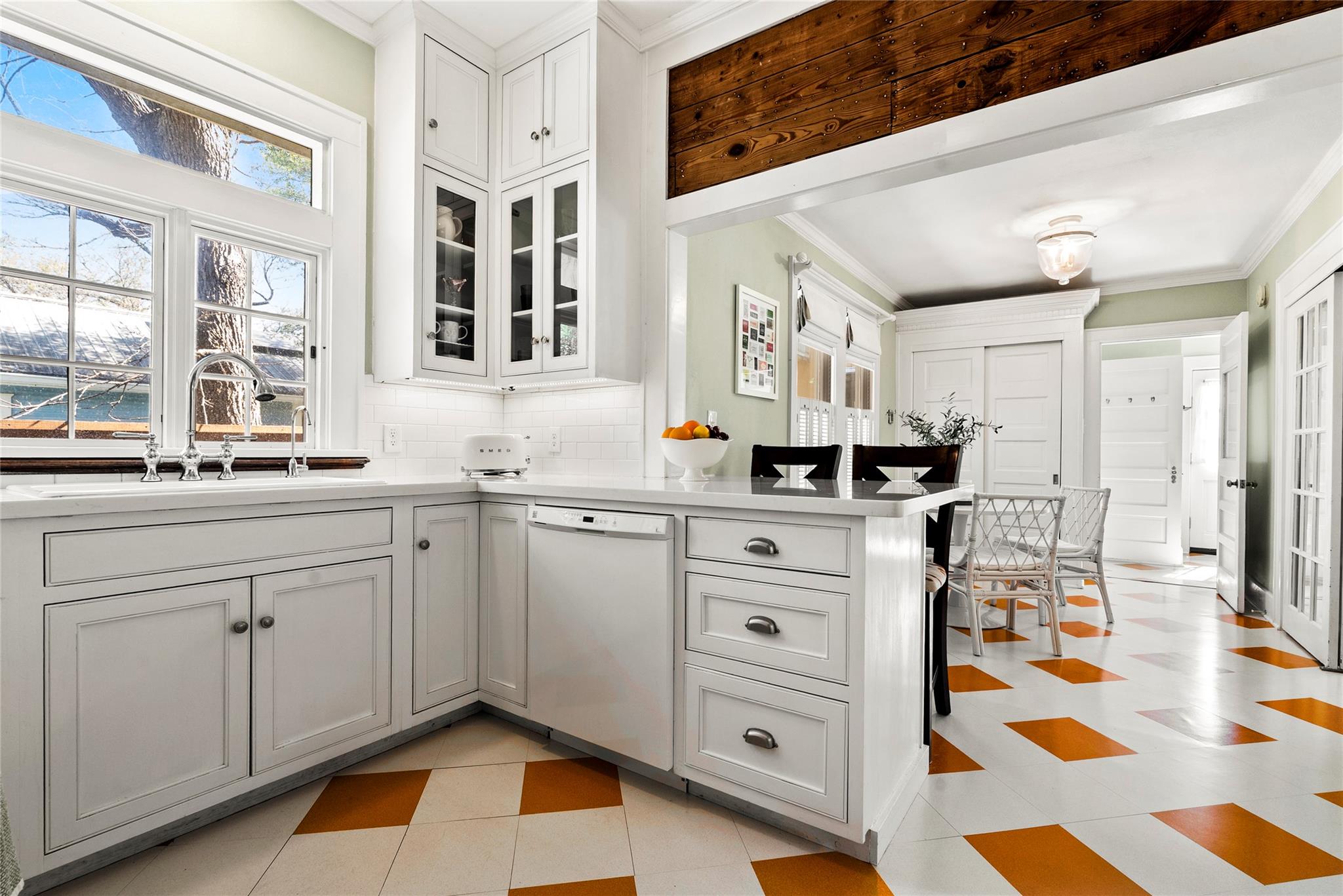 1809 Nickerson St, Austin, TX 78704