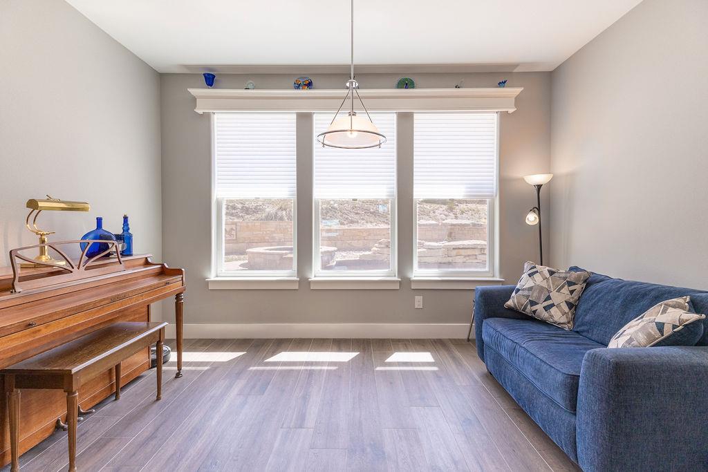 1051 Trailhead Cir, Dripping Springs, TX 78620