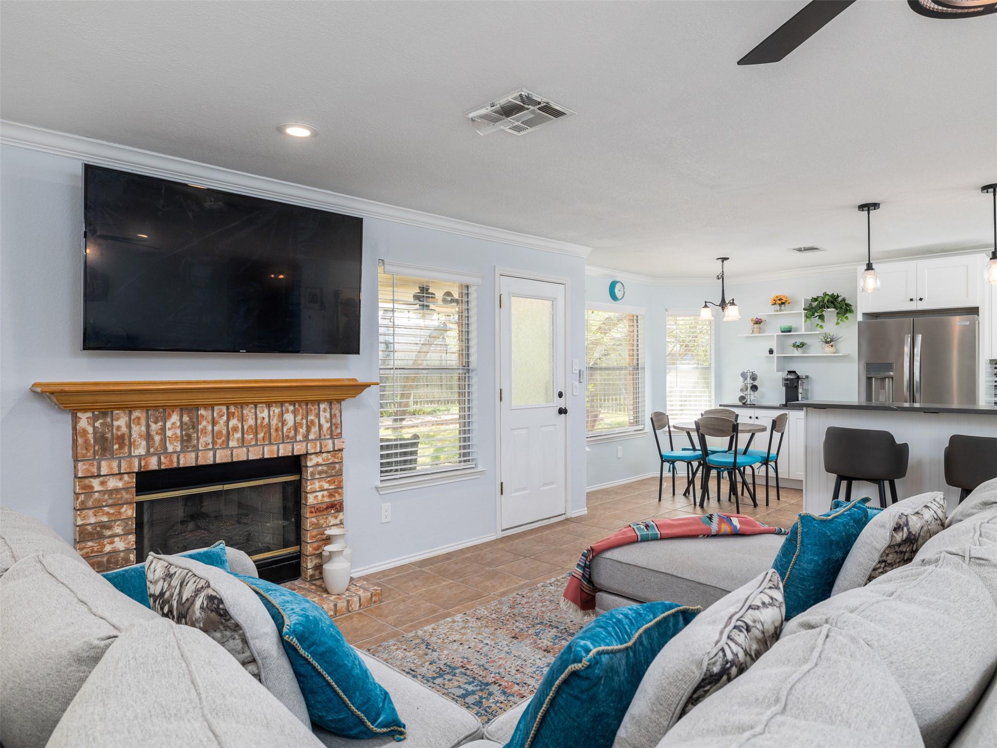 1310 Cedar Crest Dr, Cedar Park, TX 78613