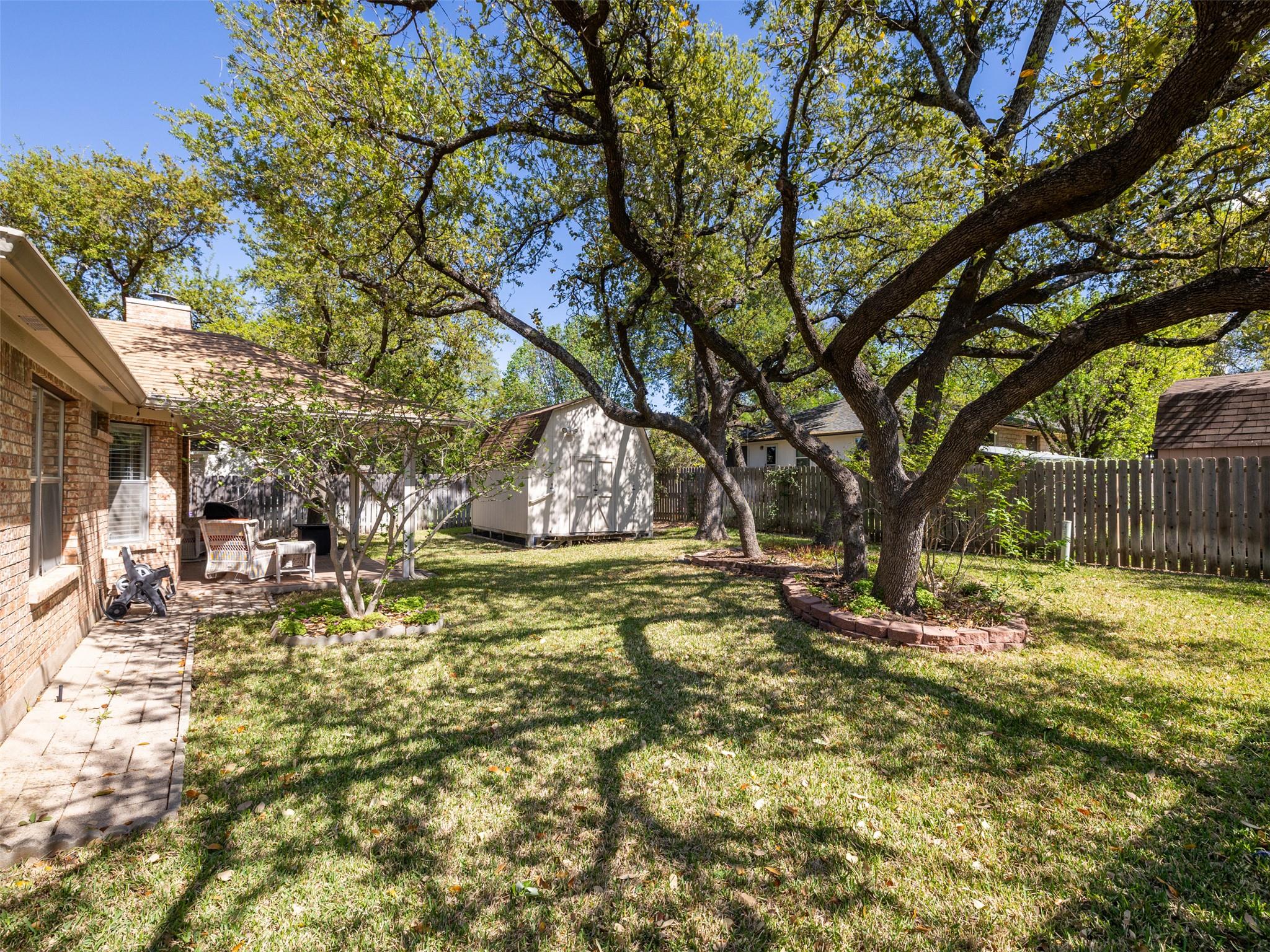 1310 Cedar Crest Dr, Cedar Park, TX 78613