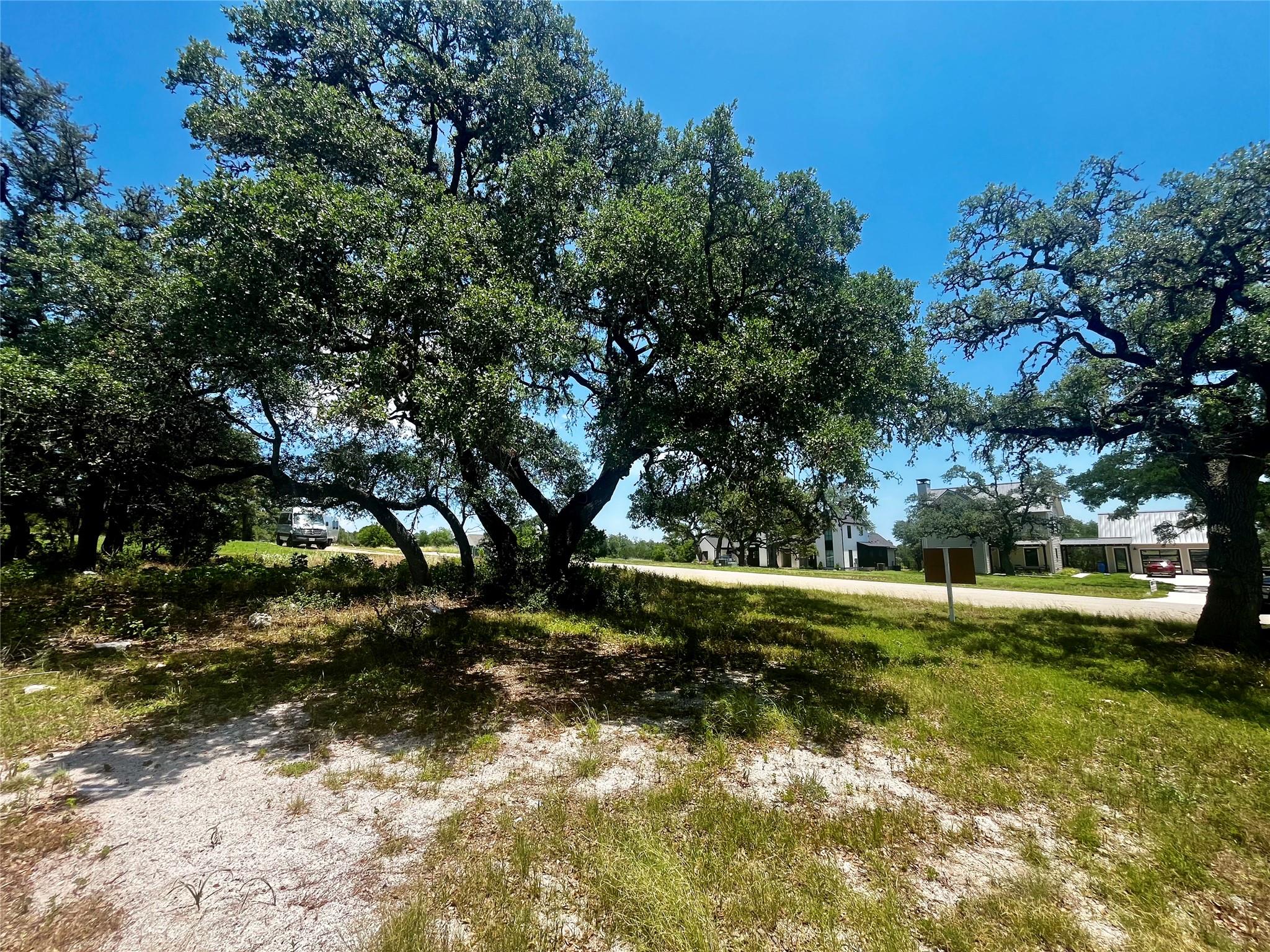 175 Charro Vista Dr, Driftwood, TX 78619