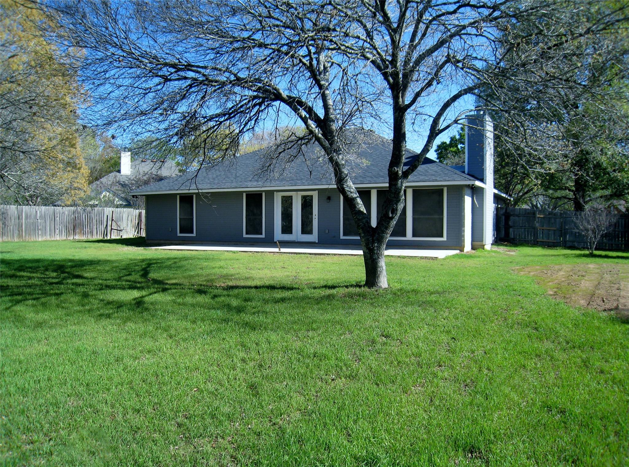 1010 Magnolia Cv, Buda, TX 78610