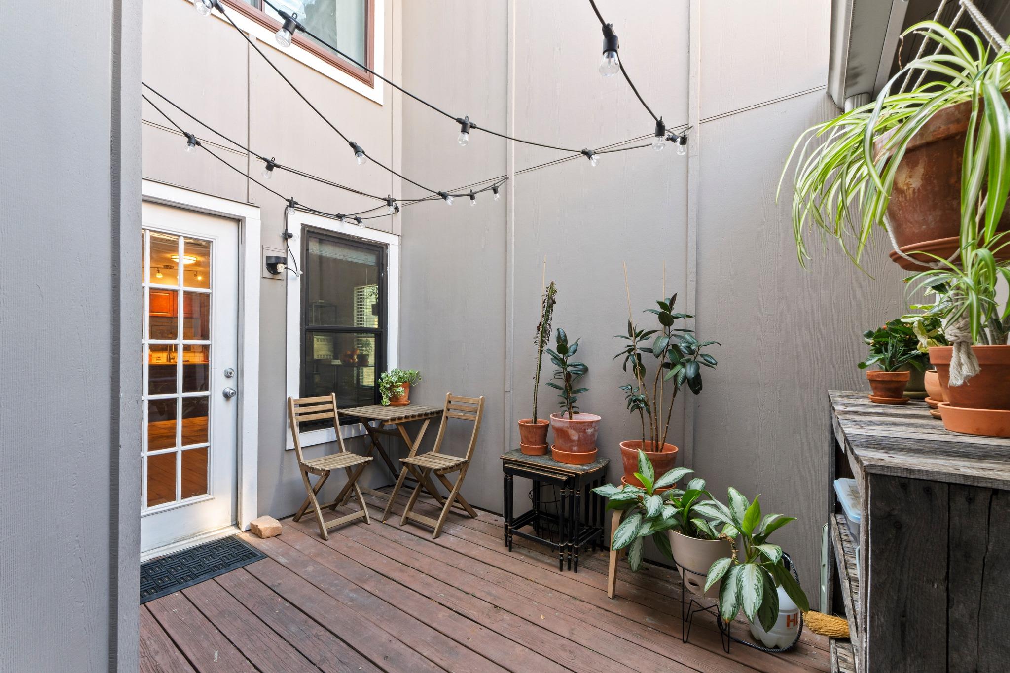 1750 Timber Ridge Rd # 102, Austin, TX 78741