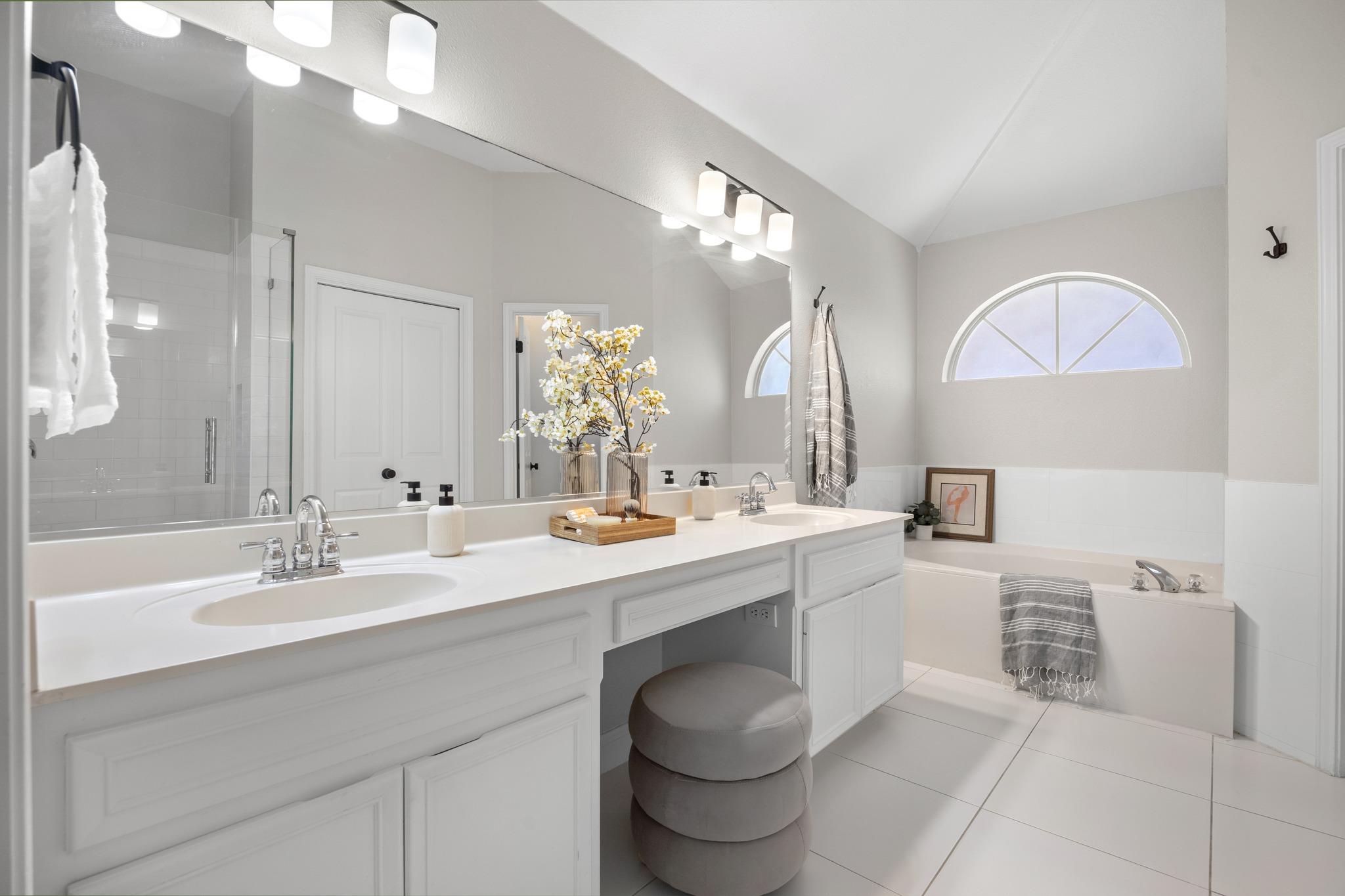 9006 Brimstone Ln, Austin, TX 78717