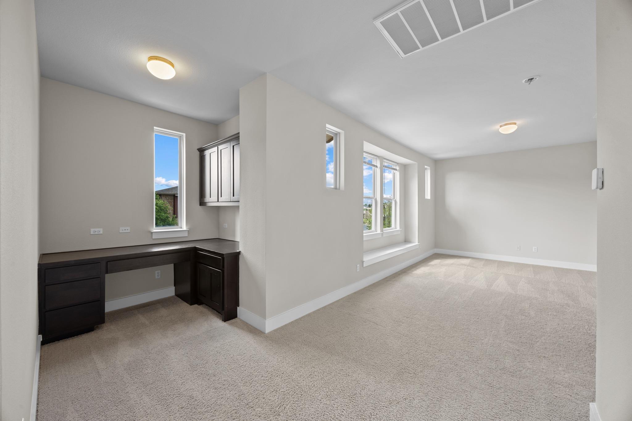 1004 Sue Ann Rose Dr, Austin, TX 78717