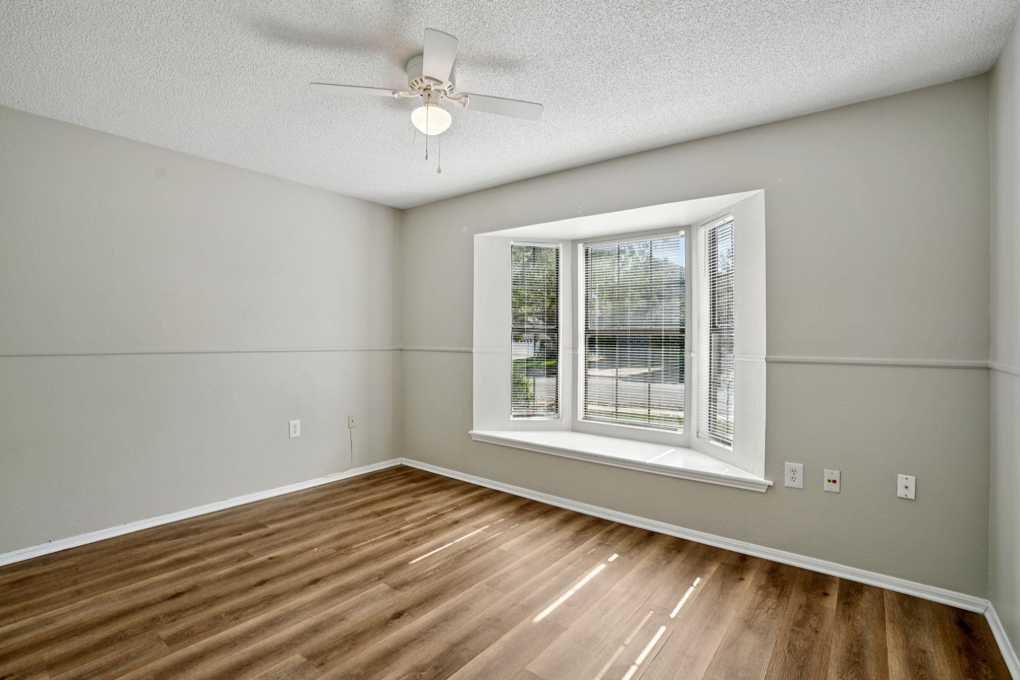 305 Hornbean Ln, Cibolo, TX 78108