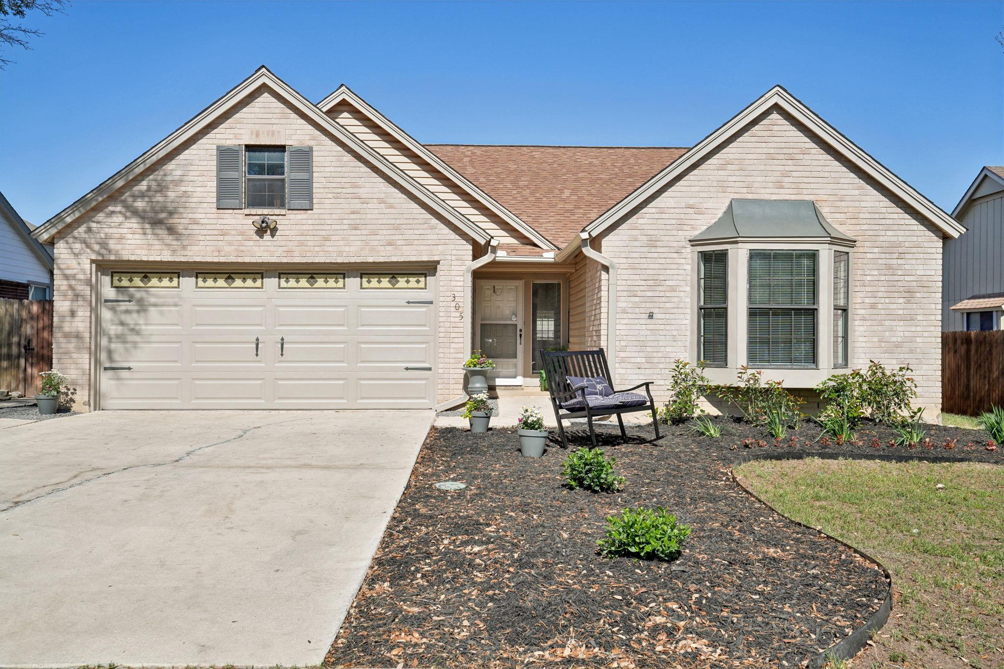 305 Hornbean Ln, Cibolo, TX 78108