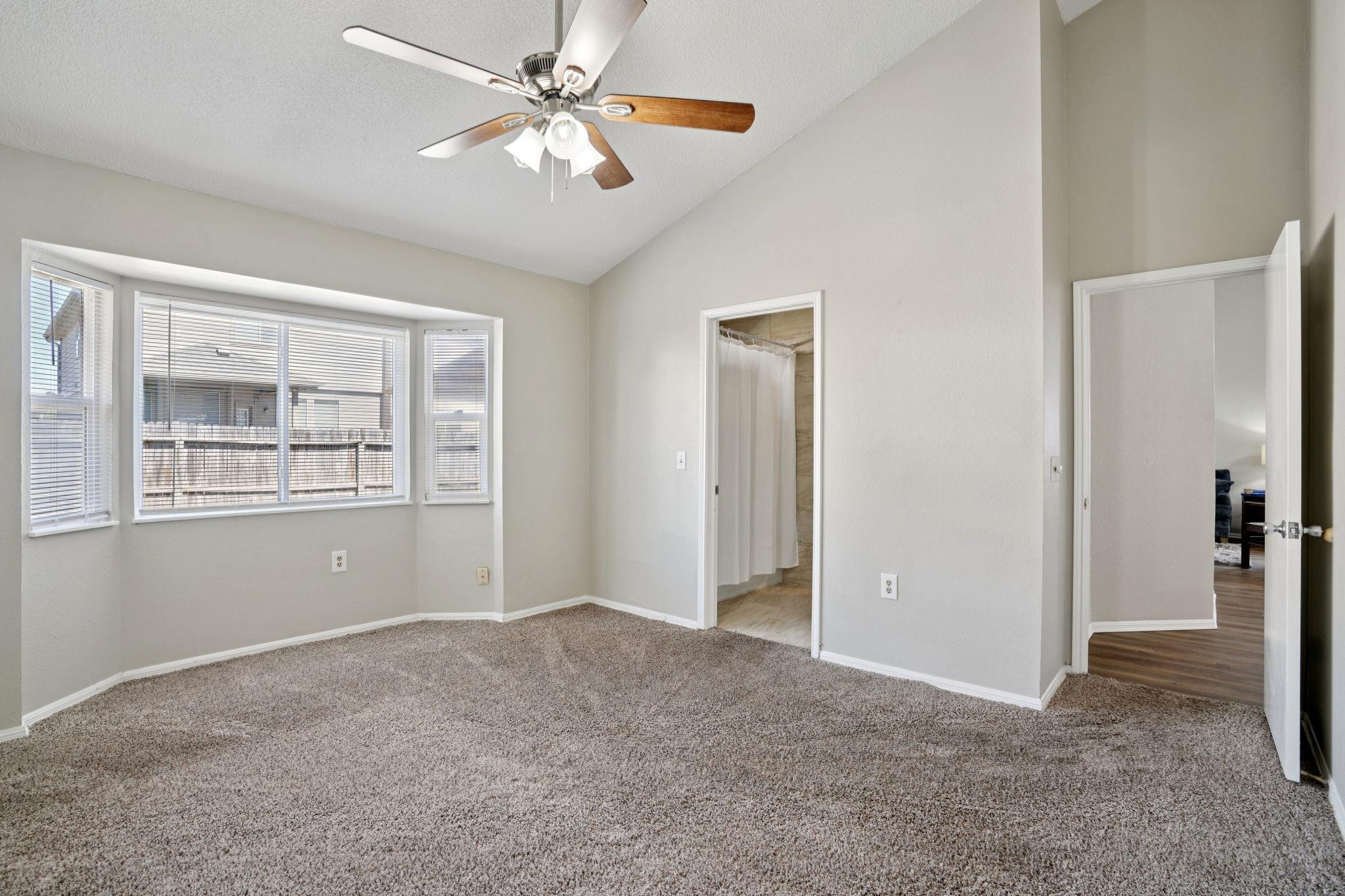 305 Hornbean Ln, Cibolo, TX 78108