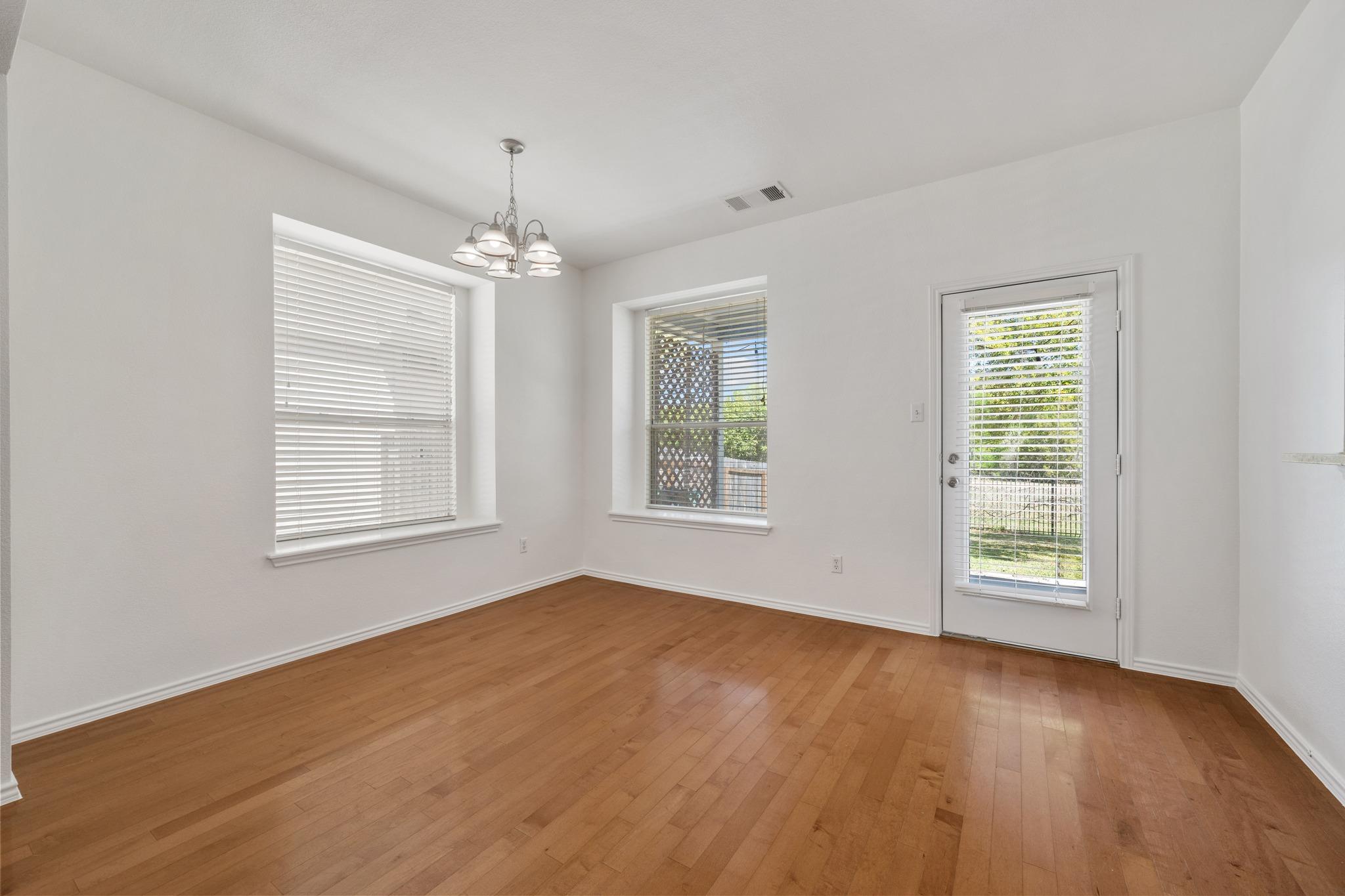 1616 Kemah Dr # 116, Austin, TX 78748