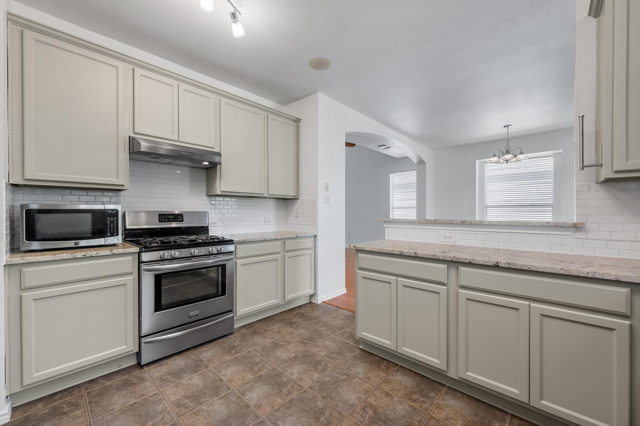 1616 Kemah Dr # 116, Austin, TX 78748