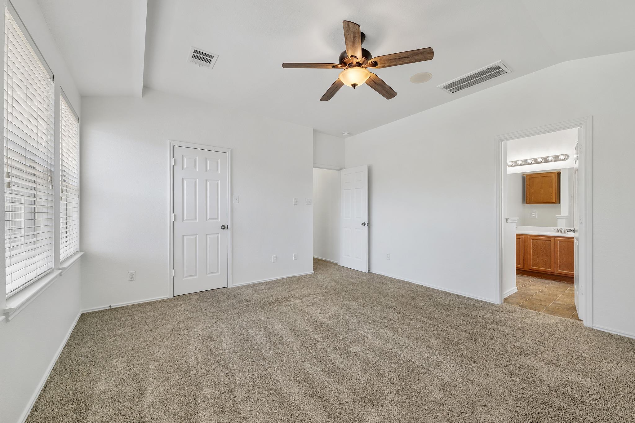 1616 Kemah Dr # 116, Austin, TX 78748